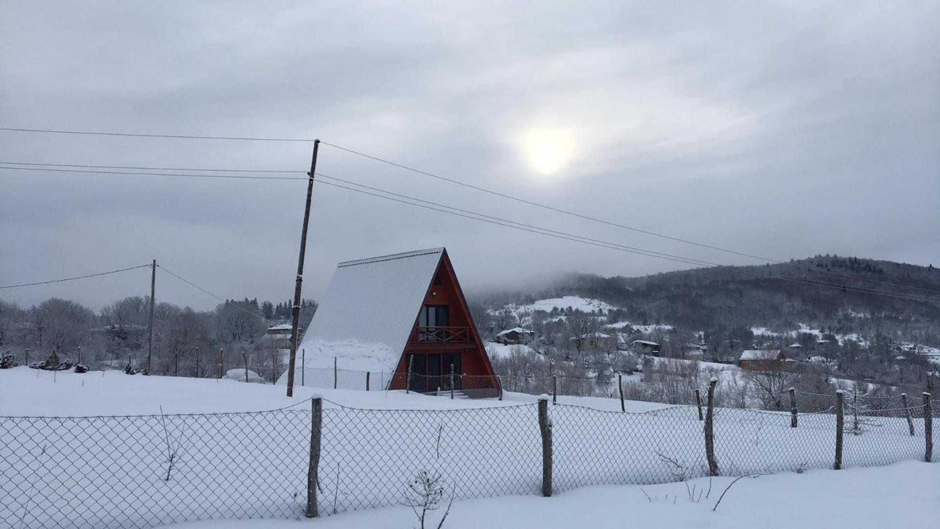 Three-Bedroom House photo 2