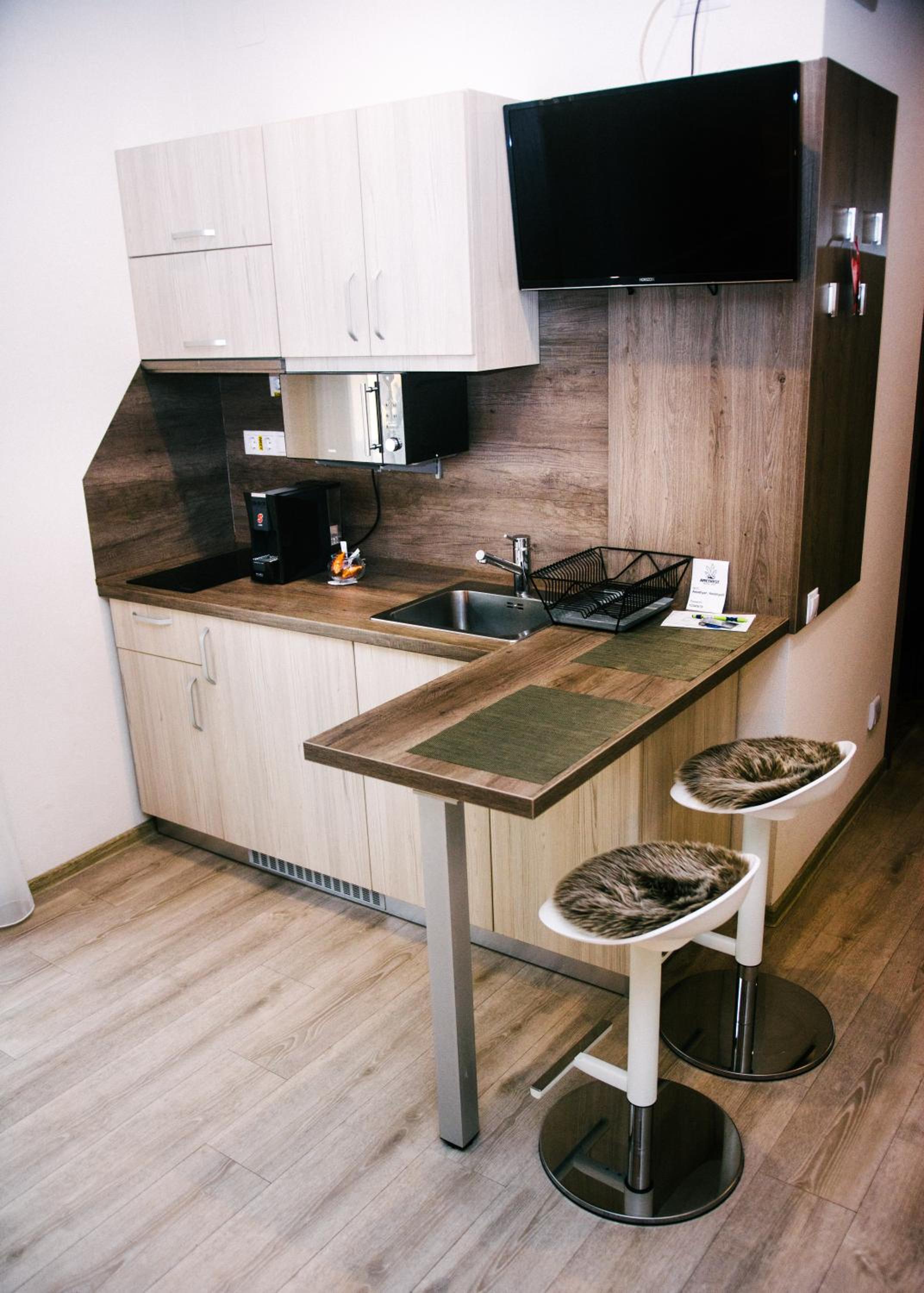 Deluxe Double Room with Balcony photo 3