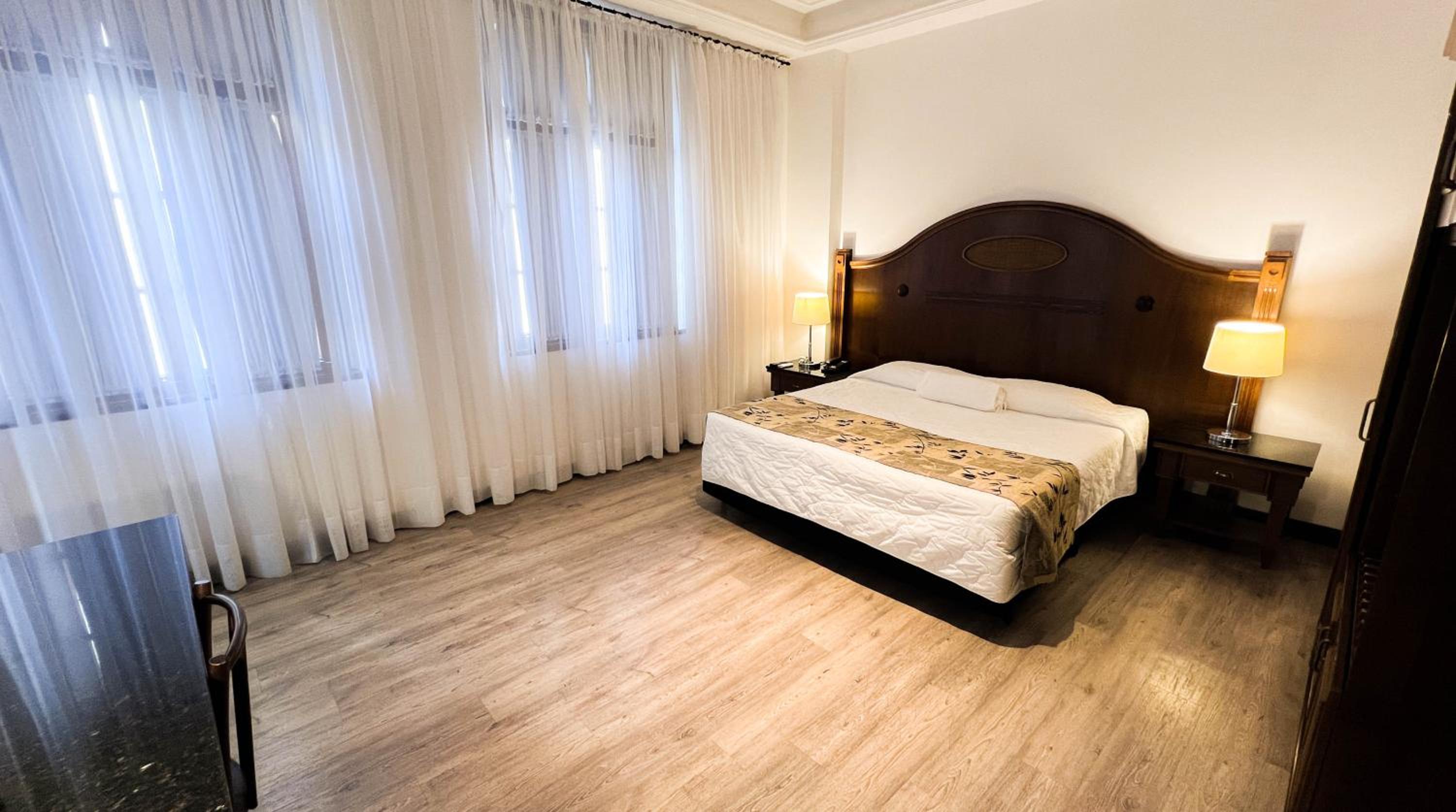 Hotel Johnscher by SJ - San Juan Curitiba — Luxury Double Room