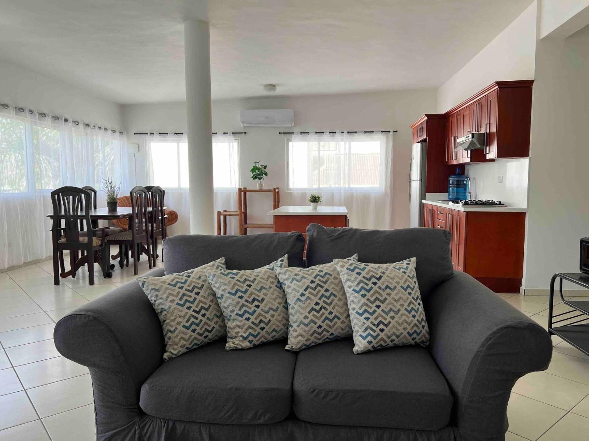 Apartment photo 2