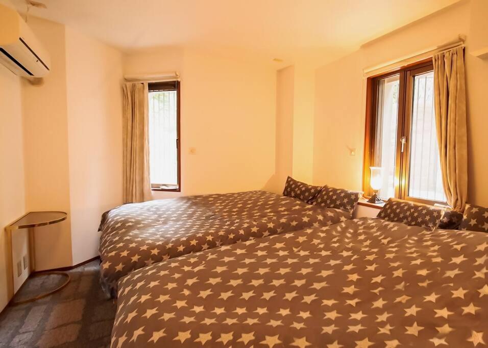 Villa photo 1