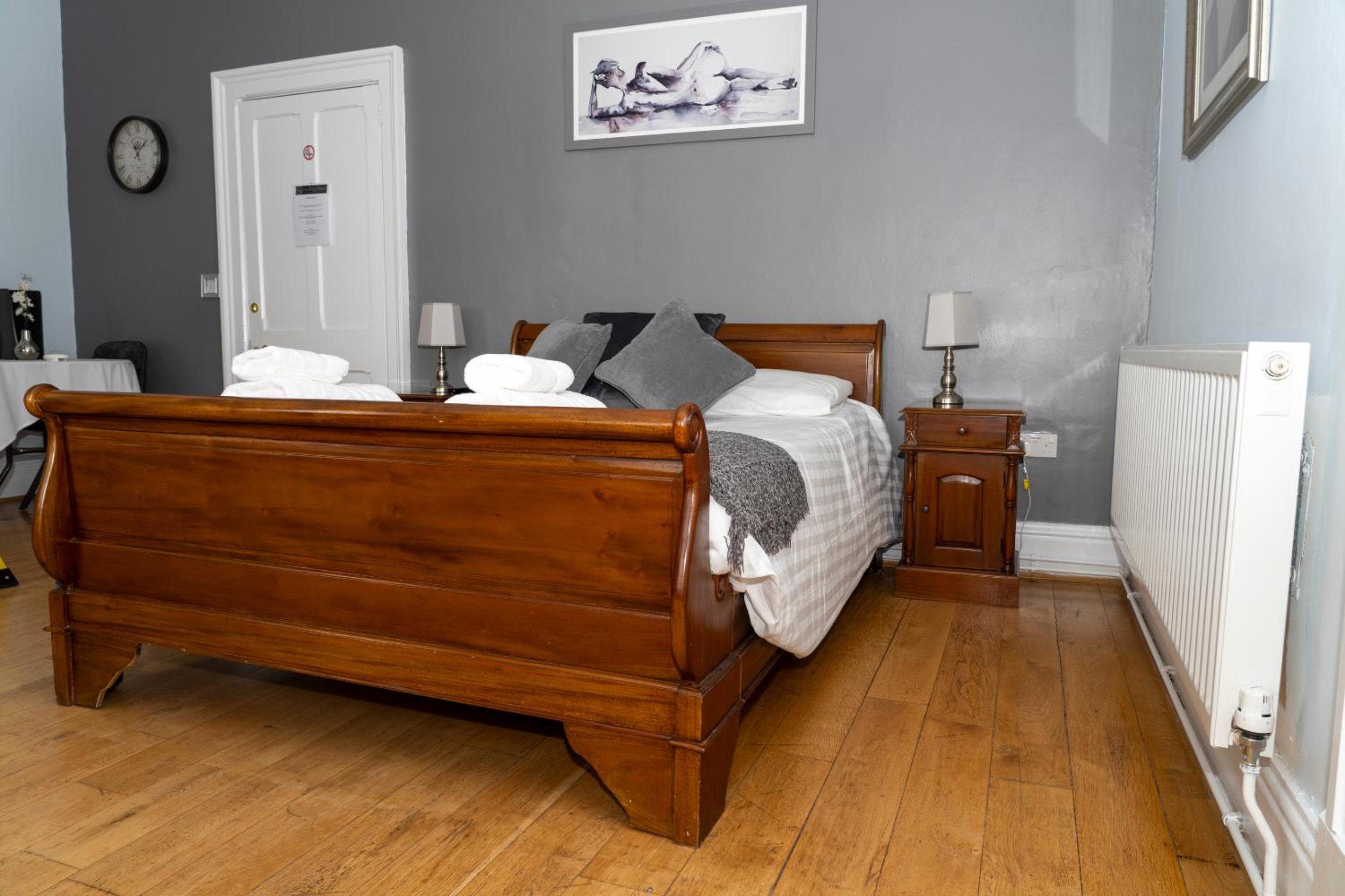 Deluxe Suite - Photo 2