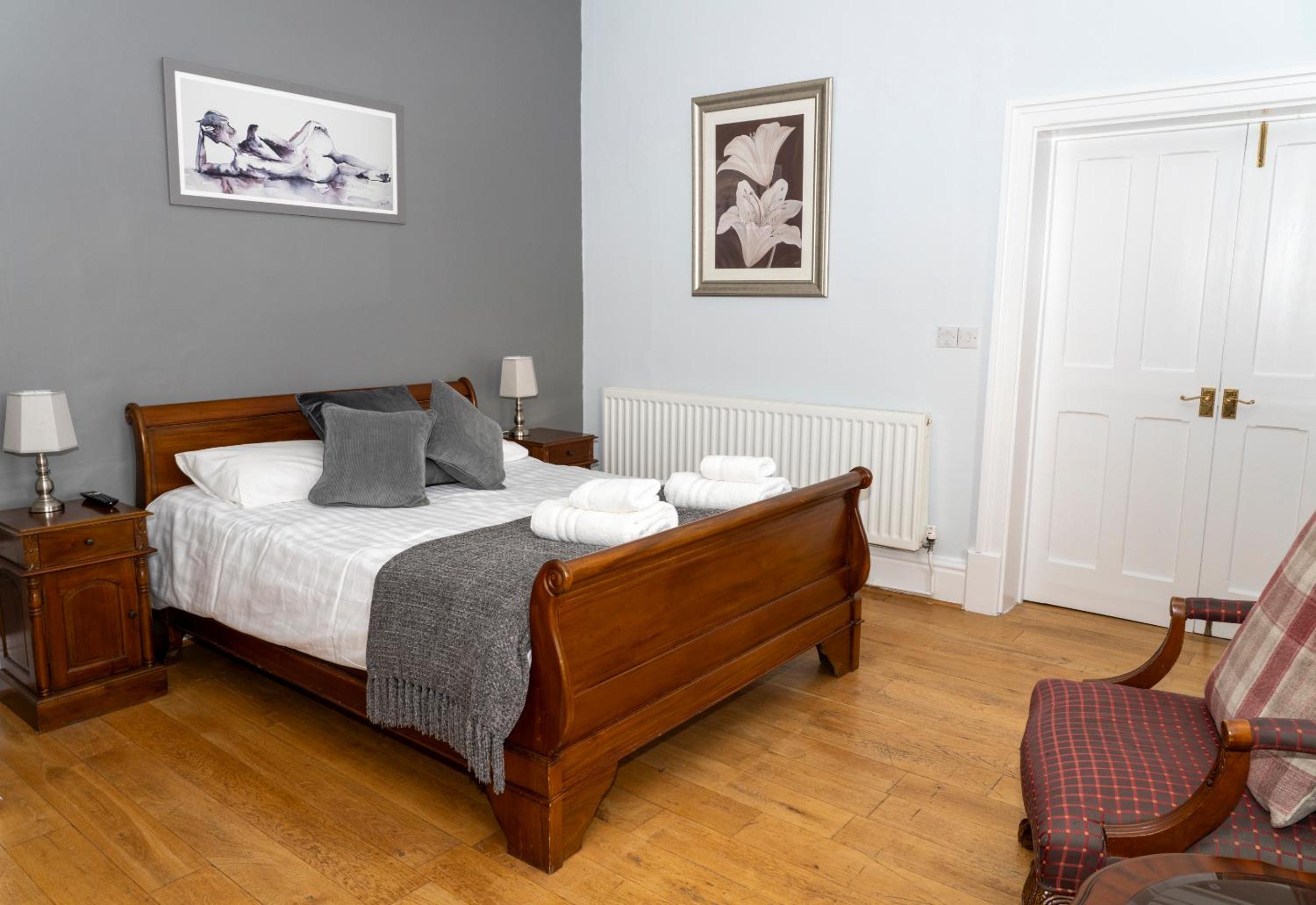 Deluxe Suite - Photo 3