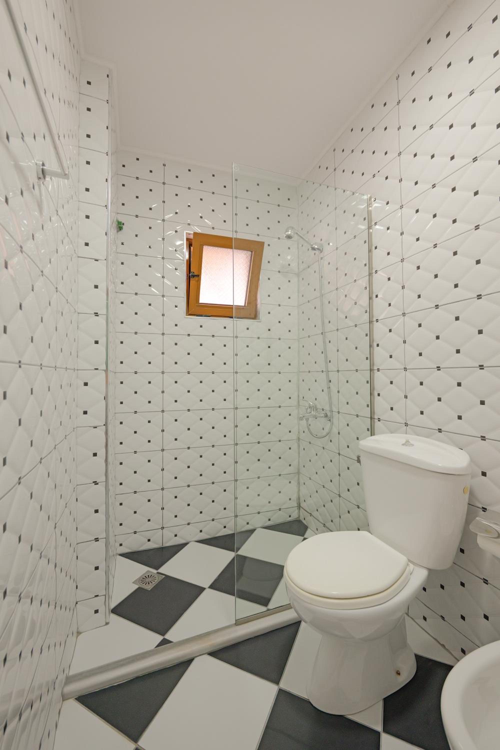Budget Triple Room photo 2