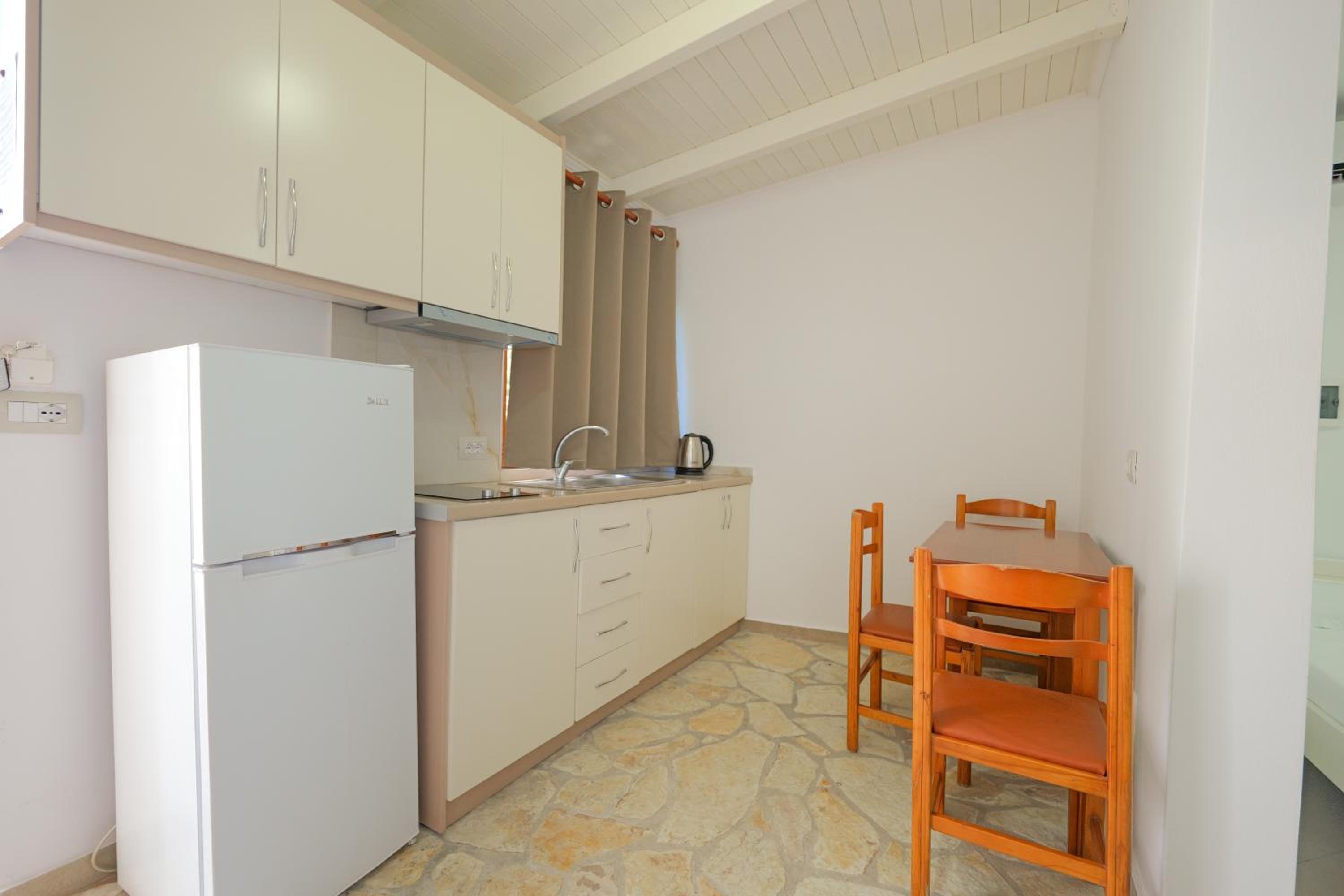 Budget Triple Room photo 3