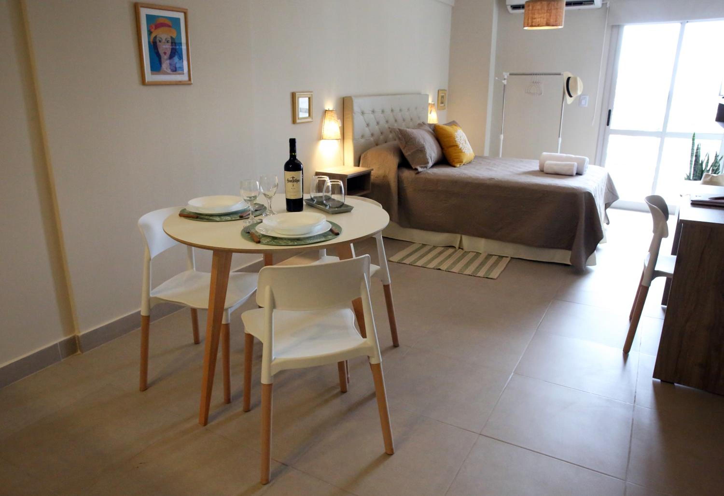 One-Bedroom Apartment photo 2