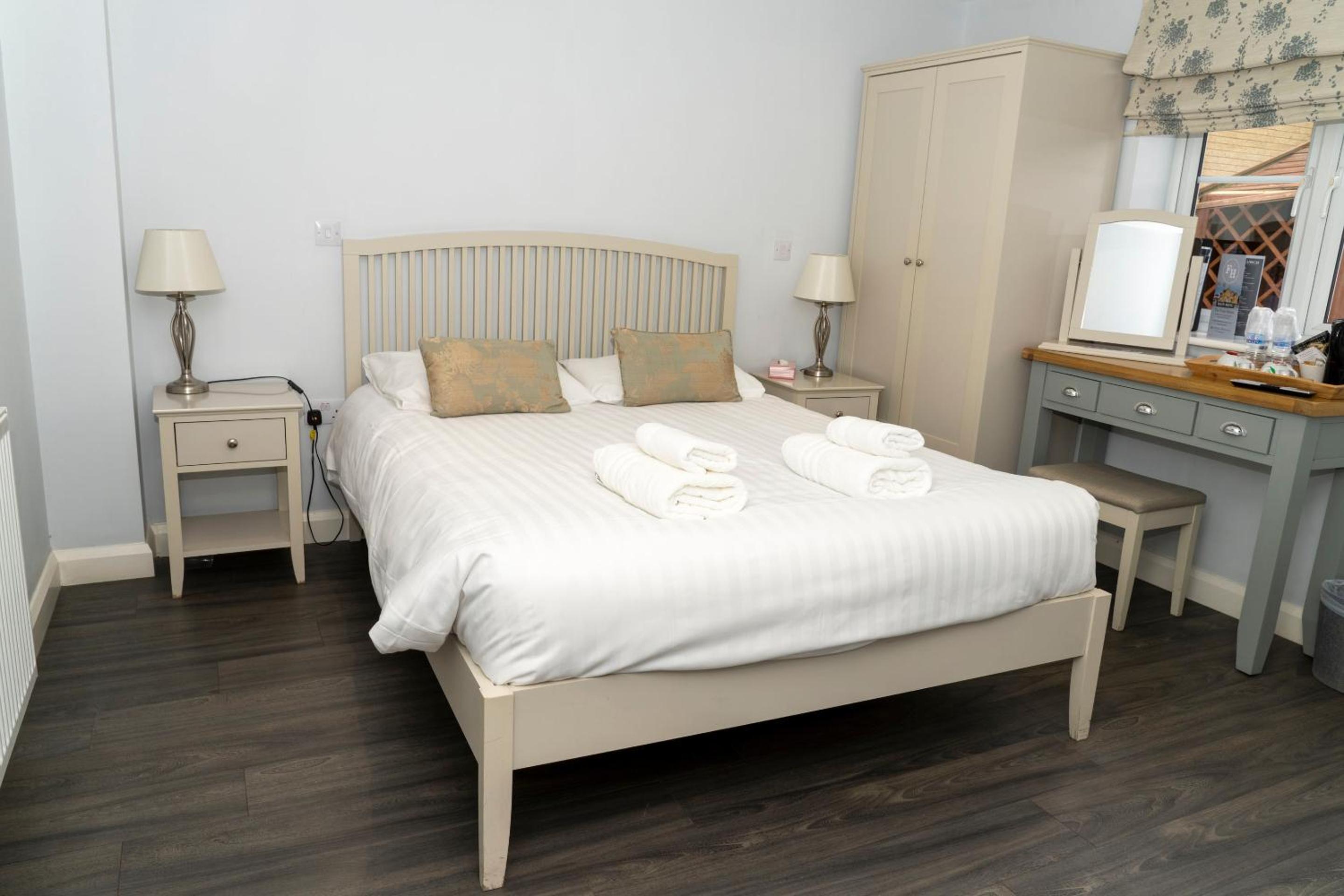 Executive King Room (Dog Friendly) - Photo 2