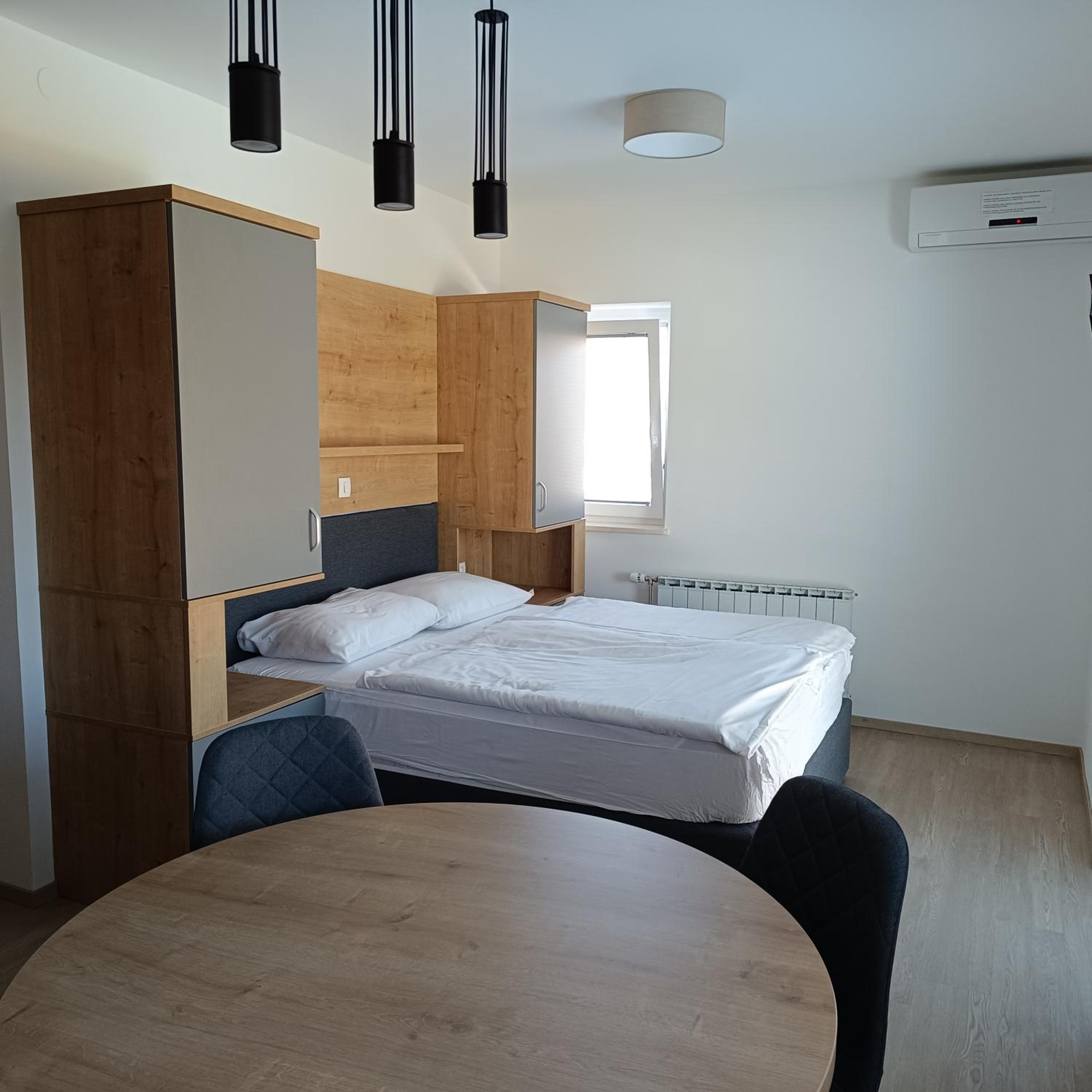 One-Bedroom Apartment with Balcony - Photo 3