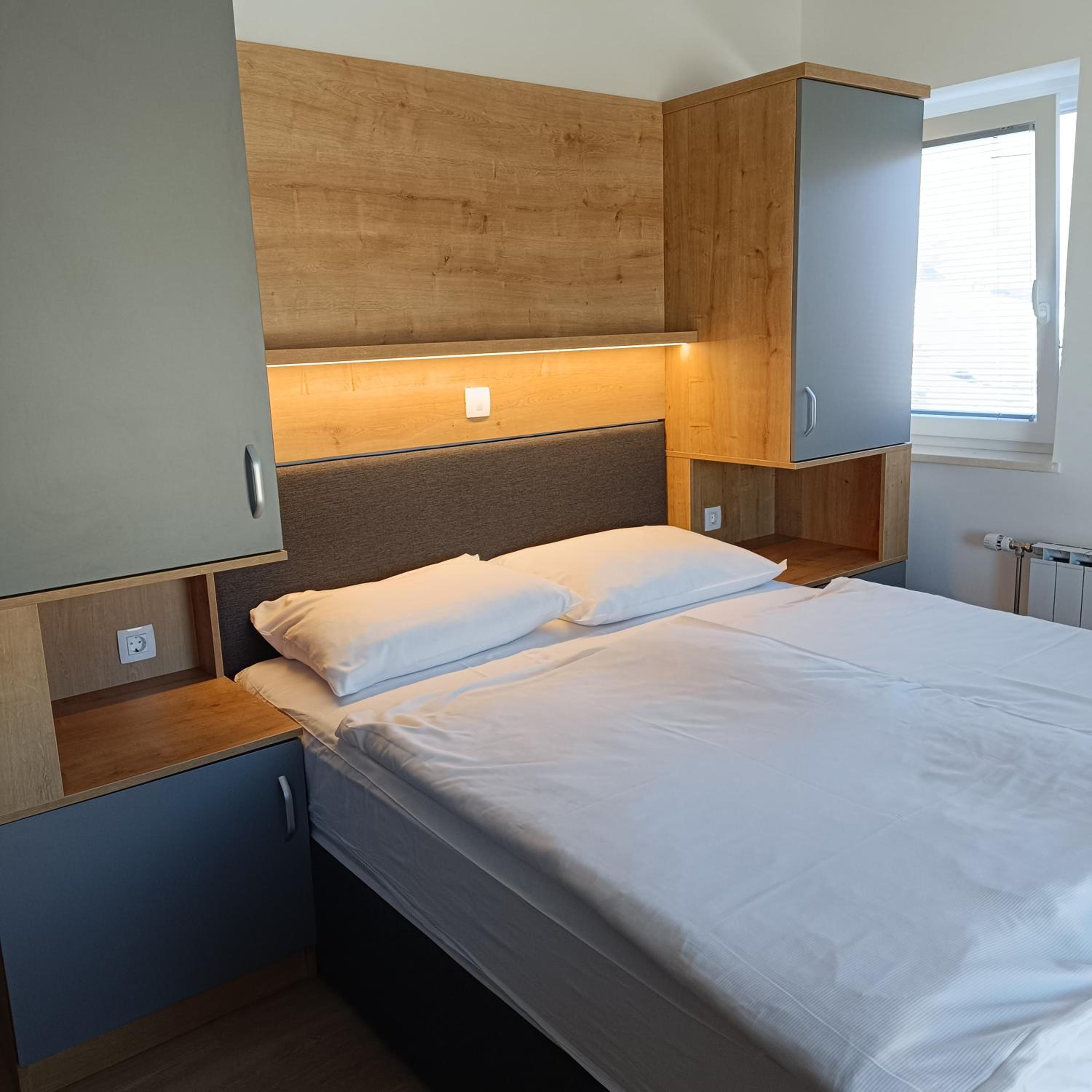 One-Bedroom Apartment with Balcony - Photo 5