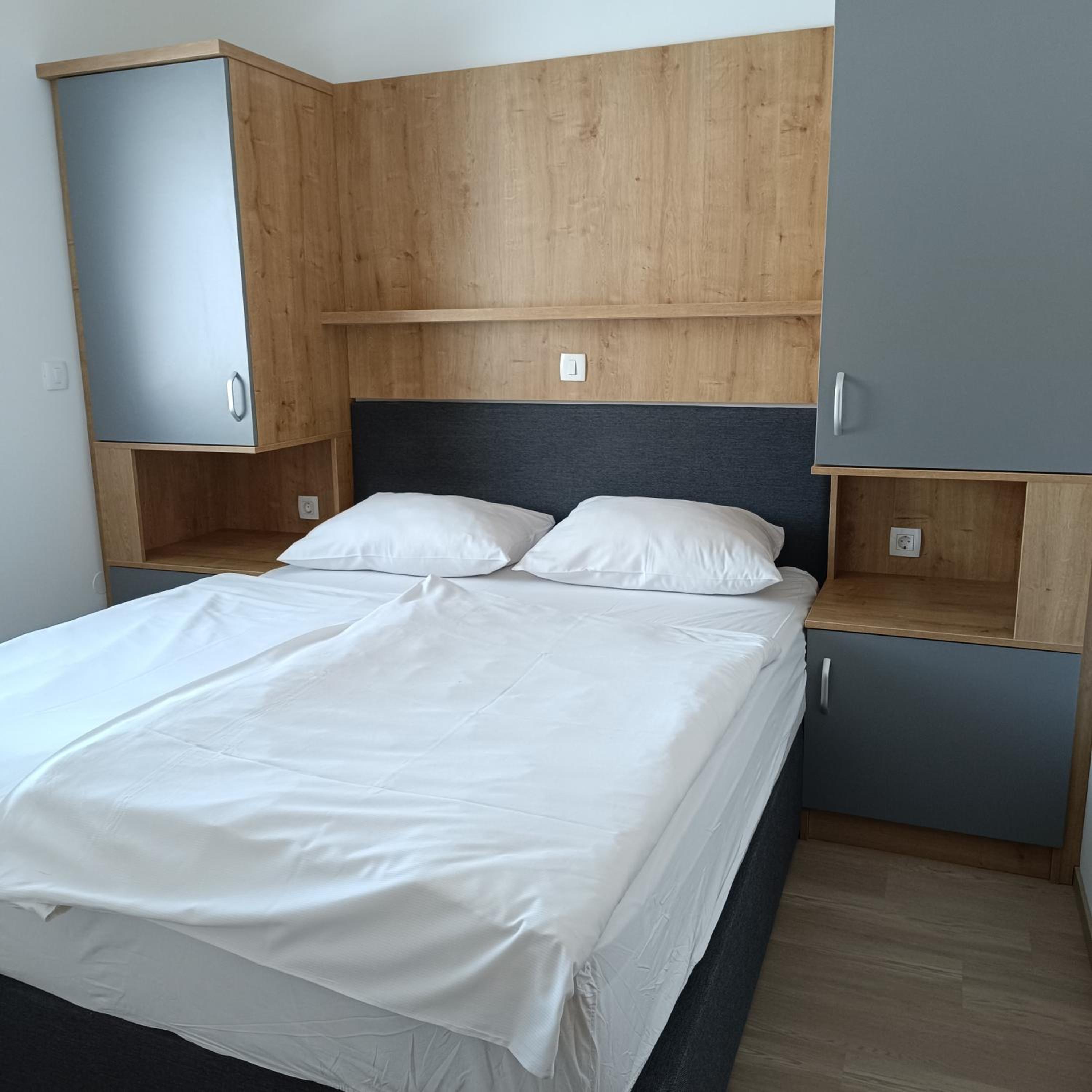 One-Bedroom Apartment with Balcony - Photo 10