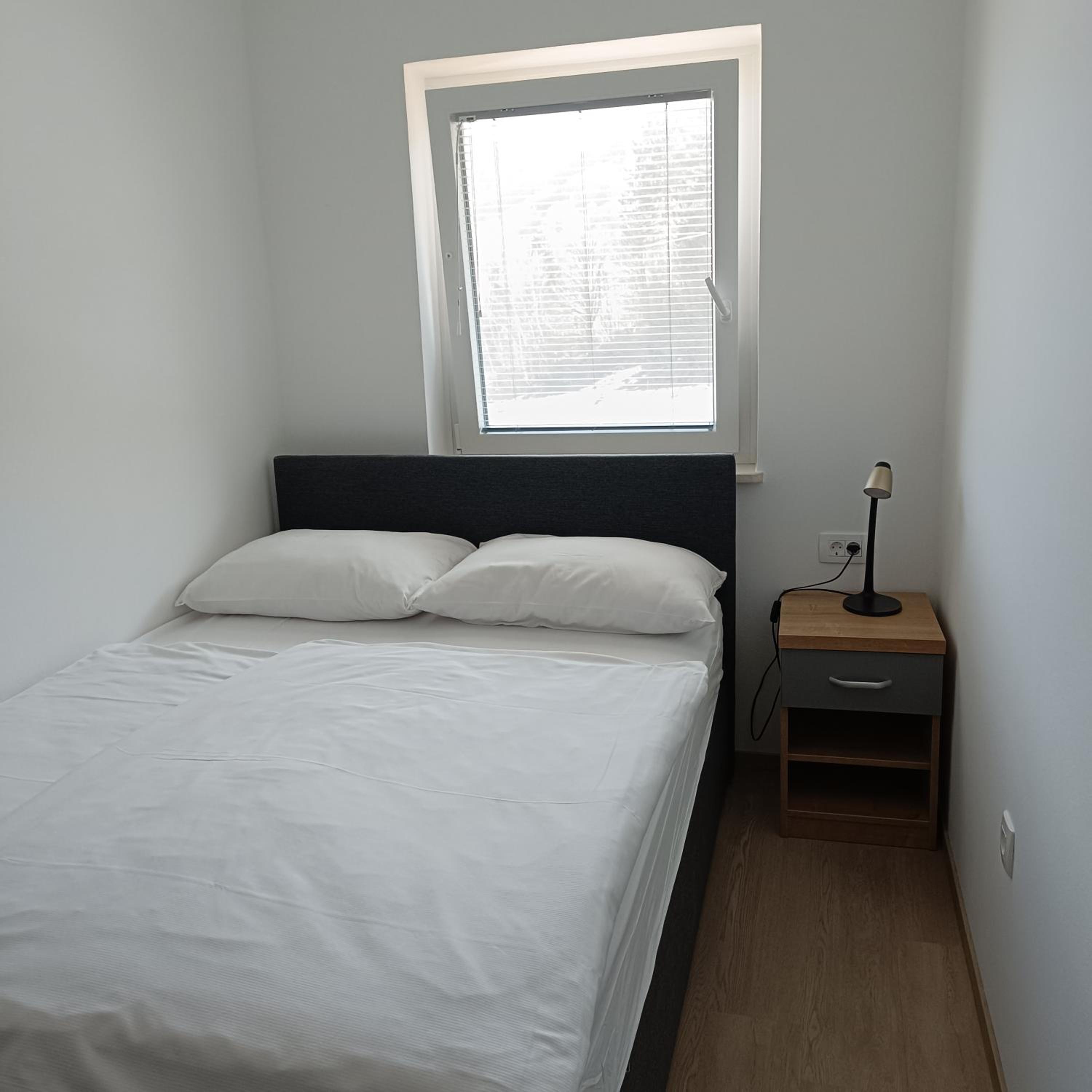 Two-Bedroom Apartment (5 Adults) - Photo 5