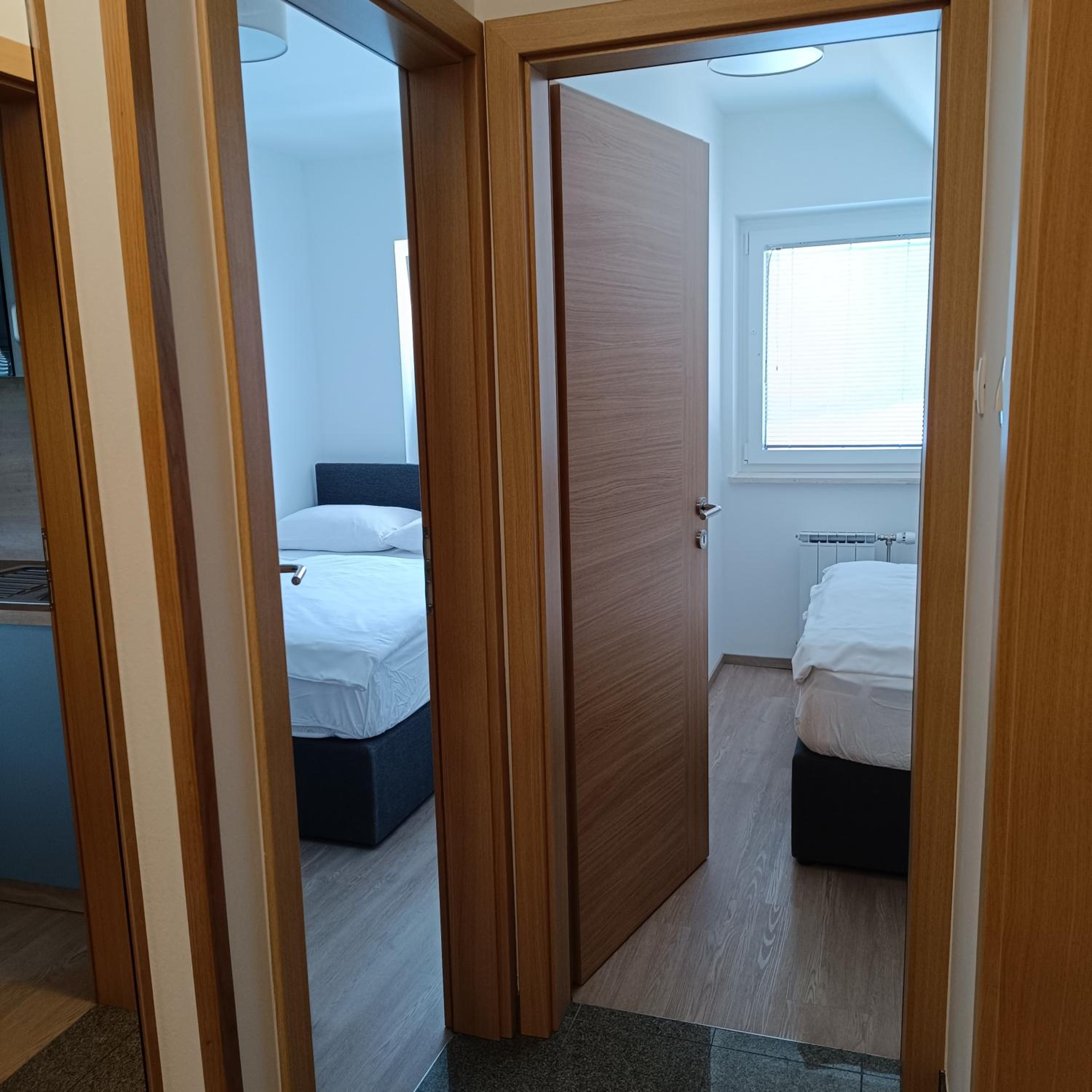 Two-Bedroom Apartment (5 Adults) - Photo 10