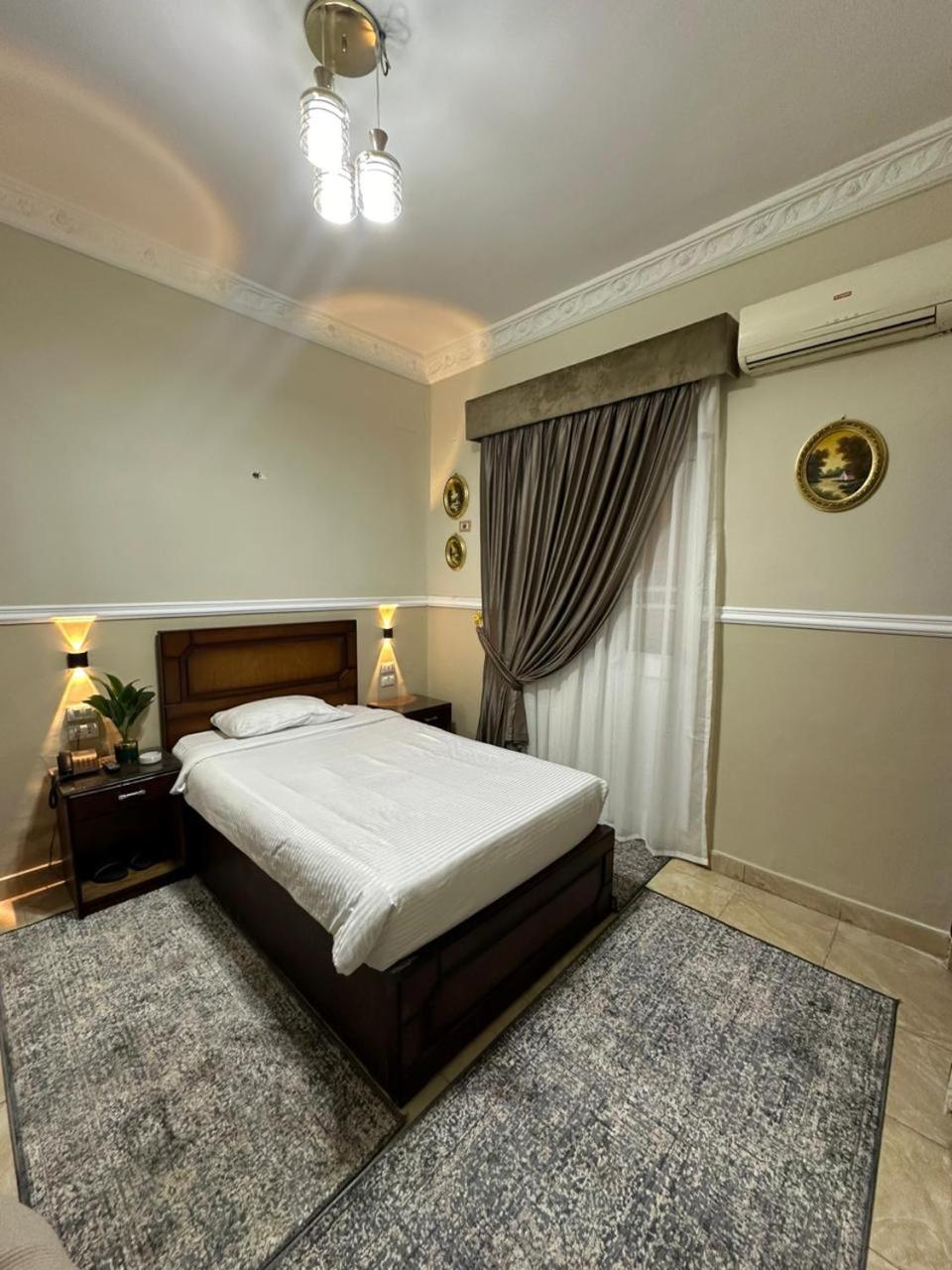 Large Single Room