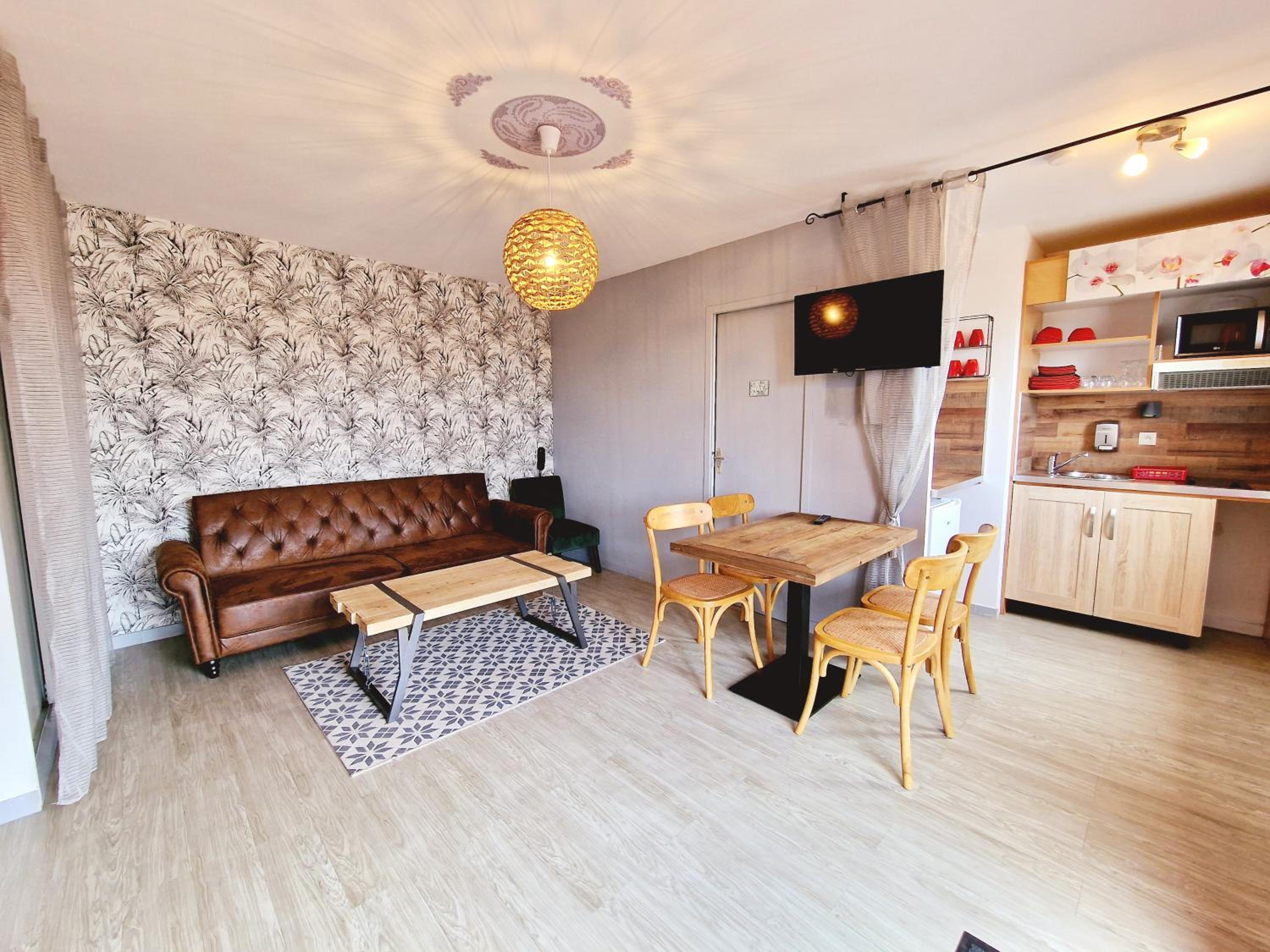 Duplex Apartment - Photo 9