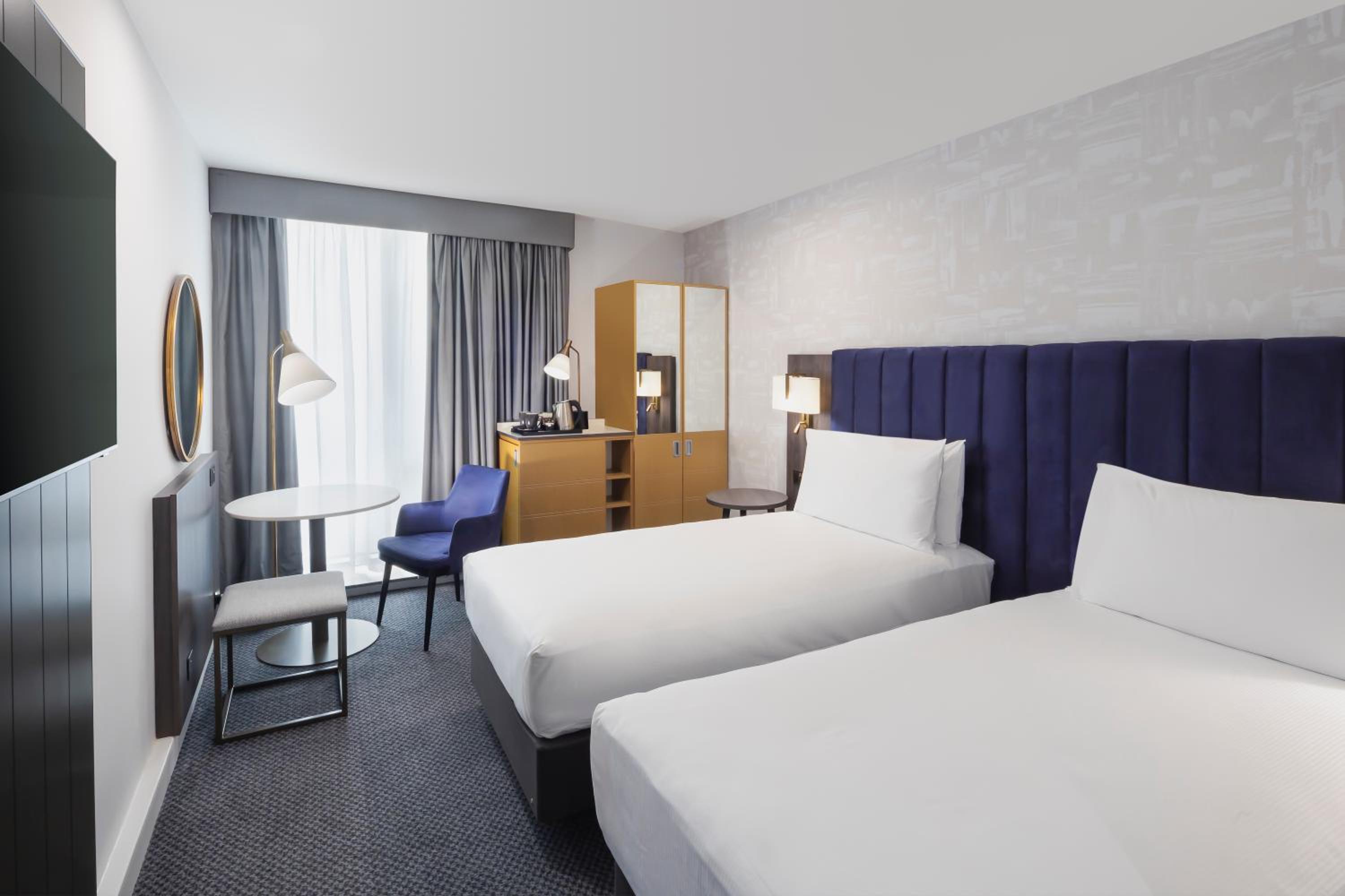 Twin Room - Photo 6