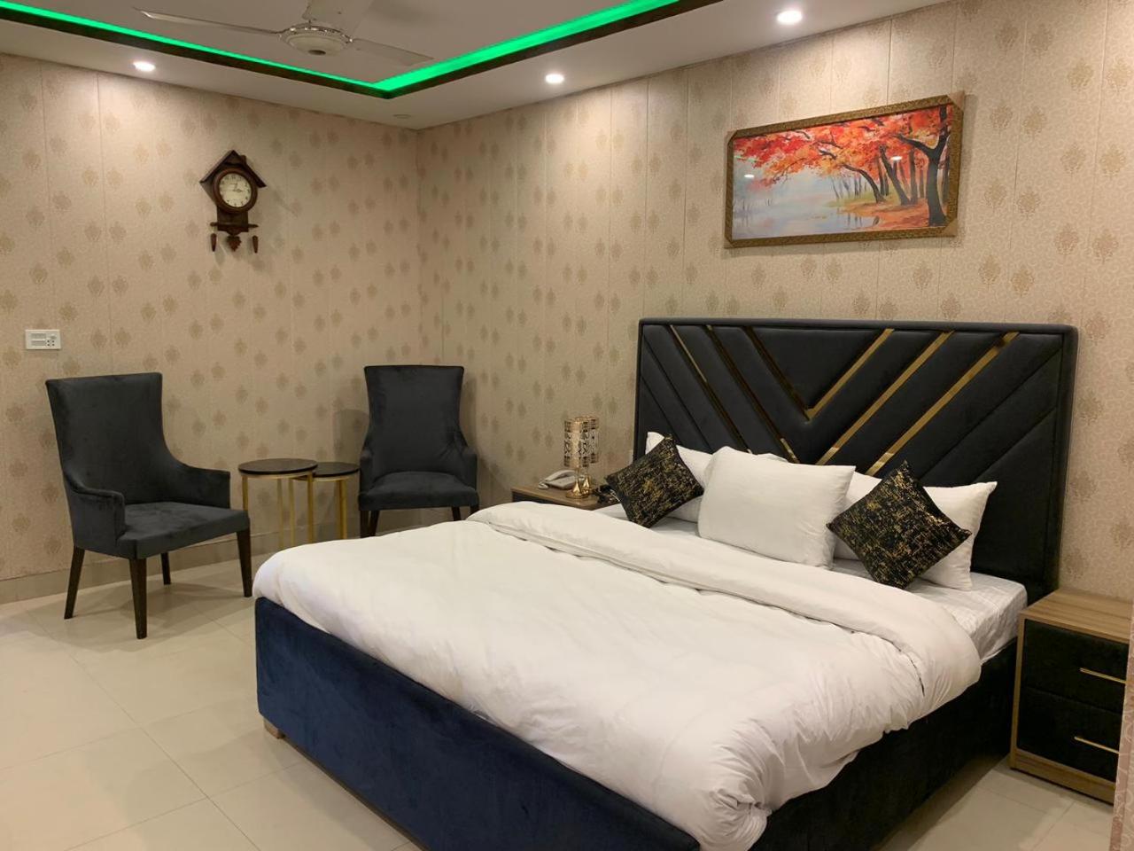 Double Room With Shared Bathroom