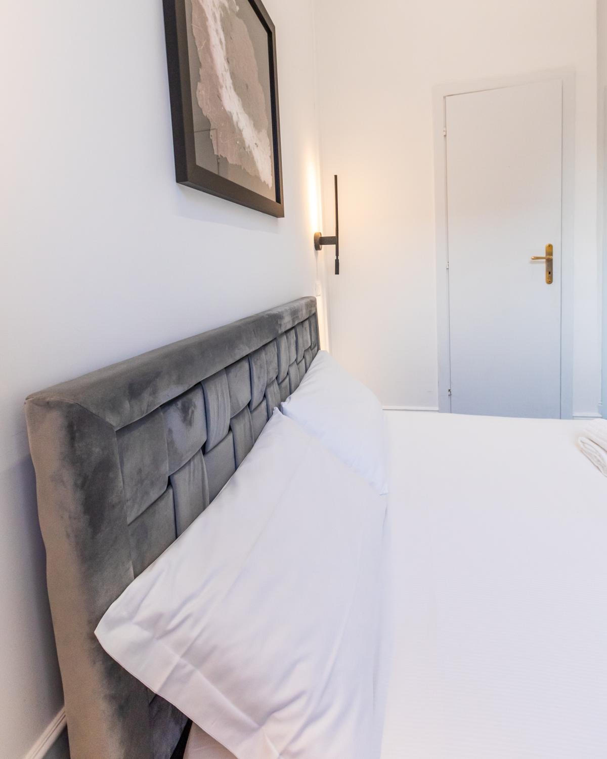 Economy Double Room photo 2