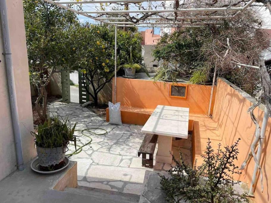 Two-Bedroom House photo 2