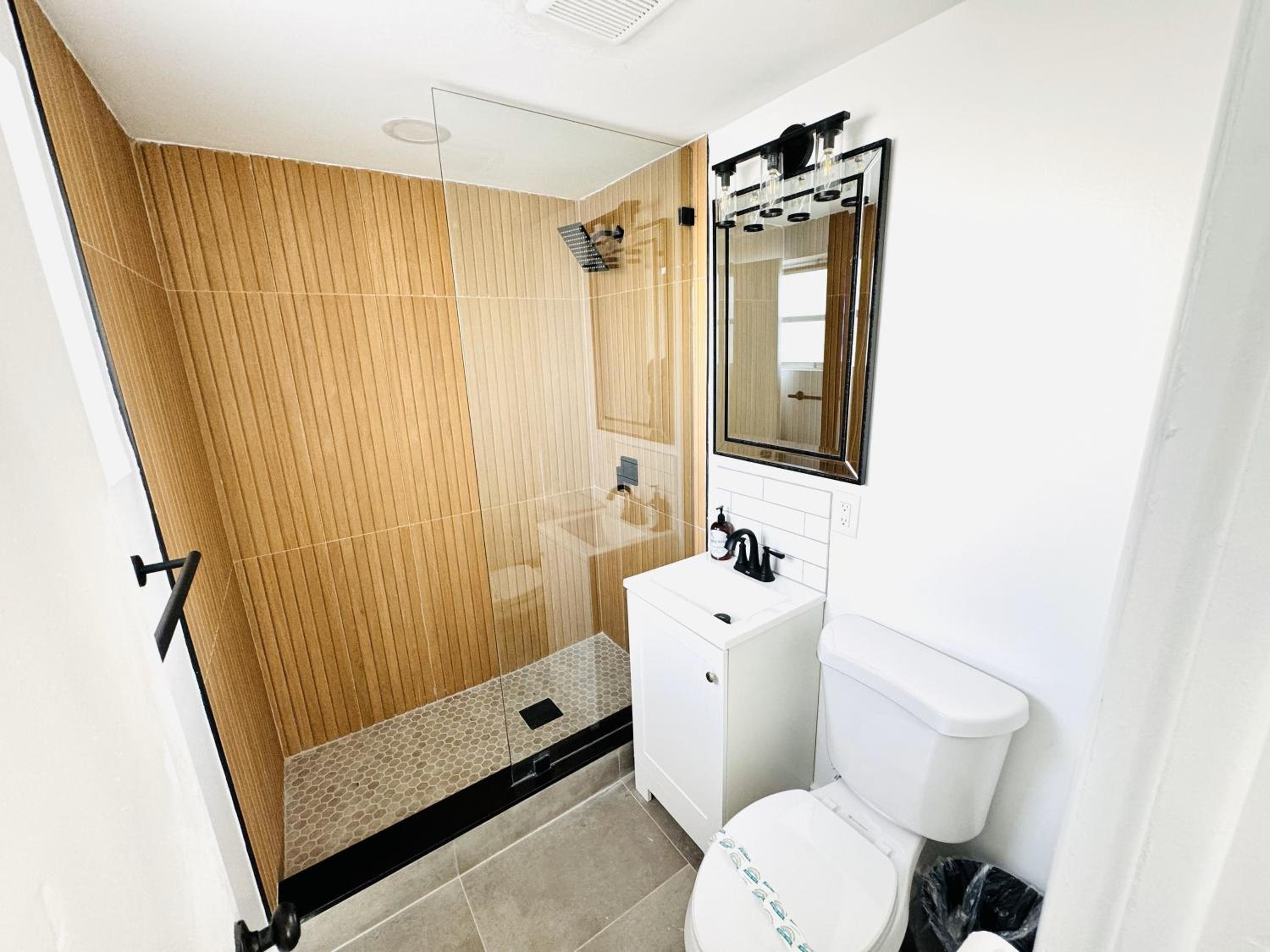 Deluxe Two Bedroom Family Suite with Kitchen and Sofa Bed - Photo 8