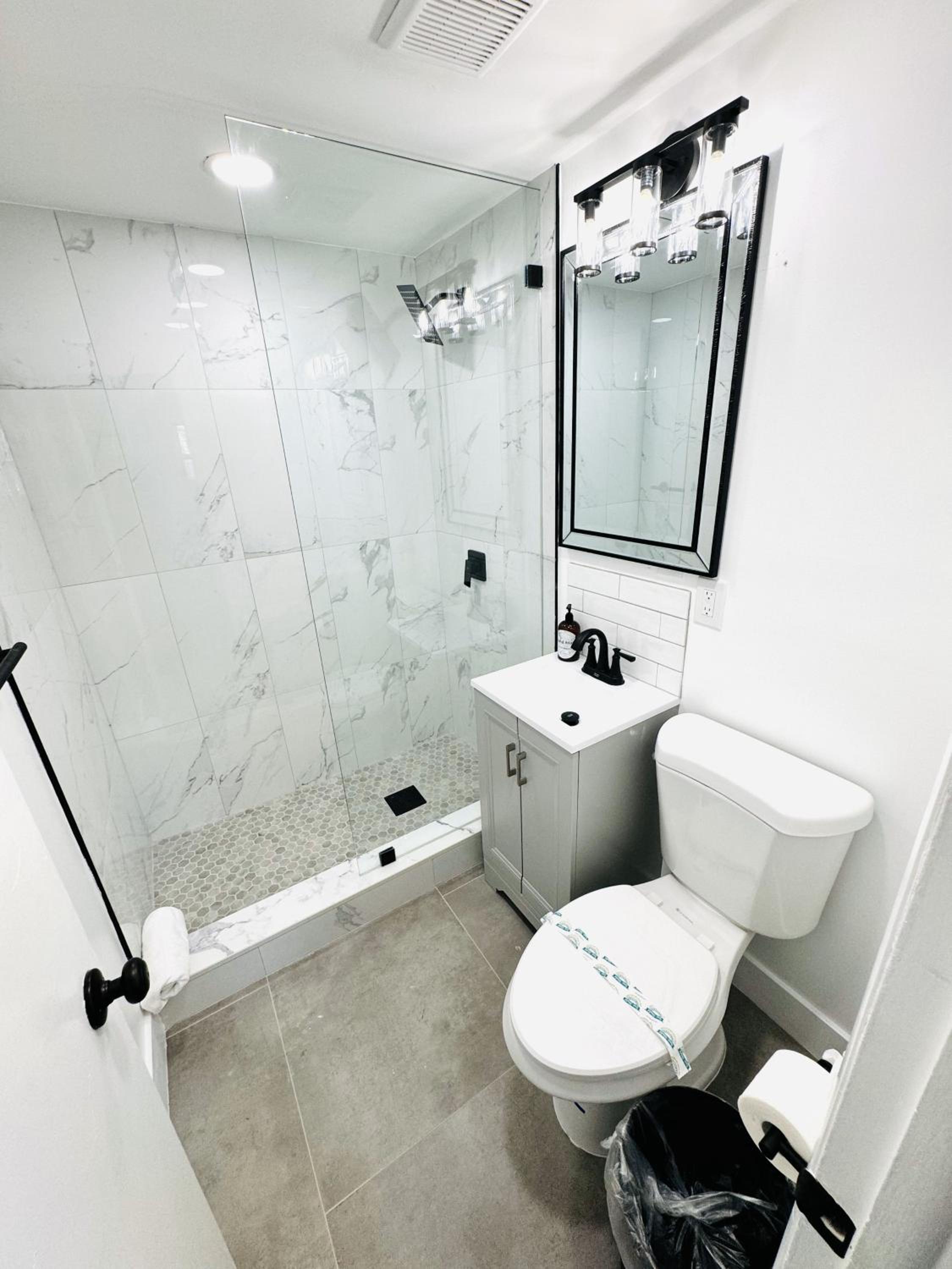 Deluxe Two Bedroom Family Suite with Kitchen and Sofa Bed - Photo 28