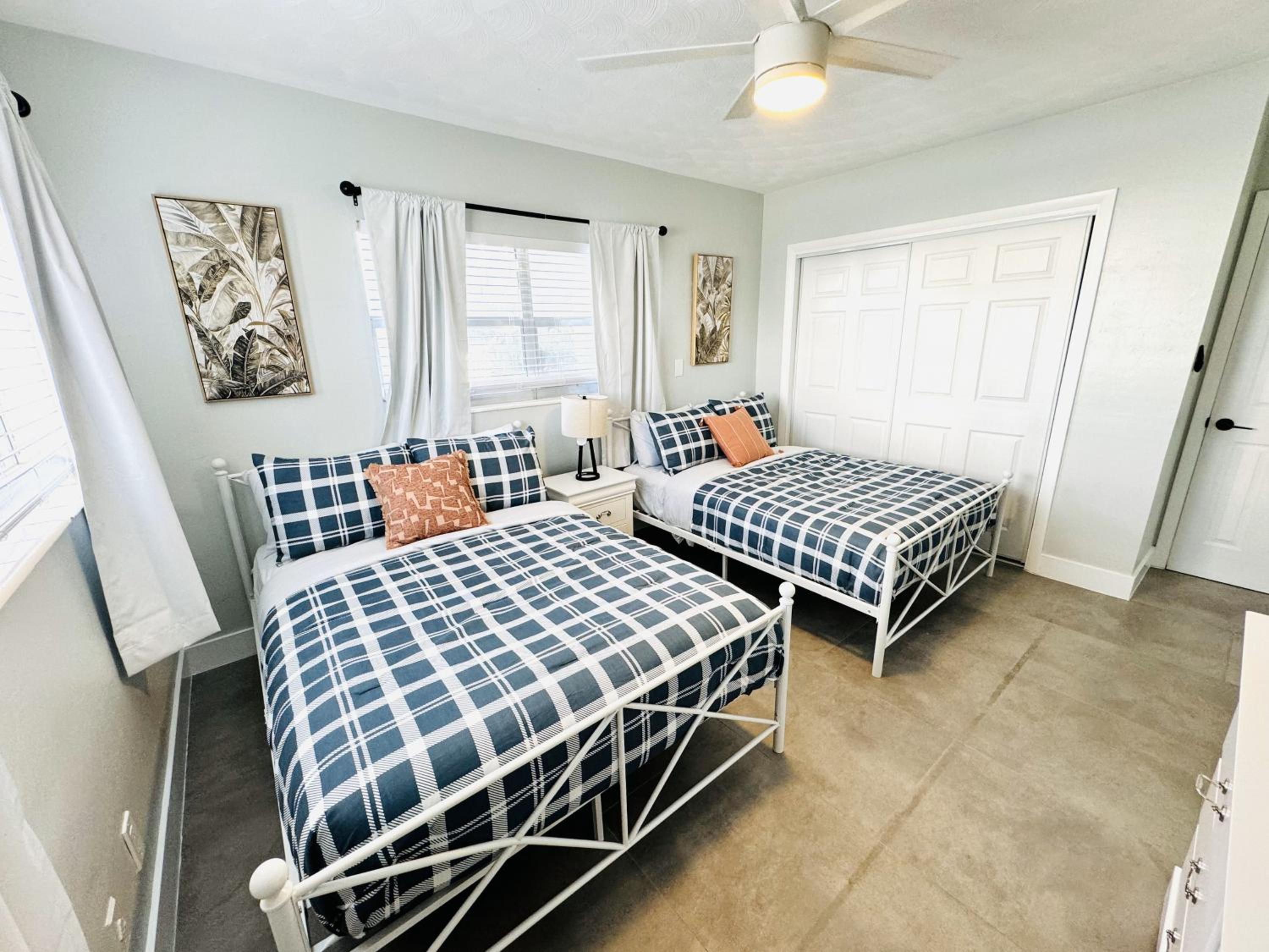 Deluxe Two Bedroom Family Suite with Kitchen and Sofa Bed - Photo 31