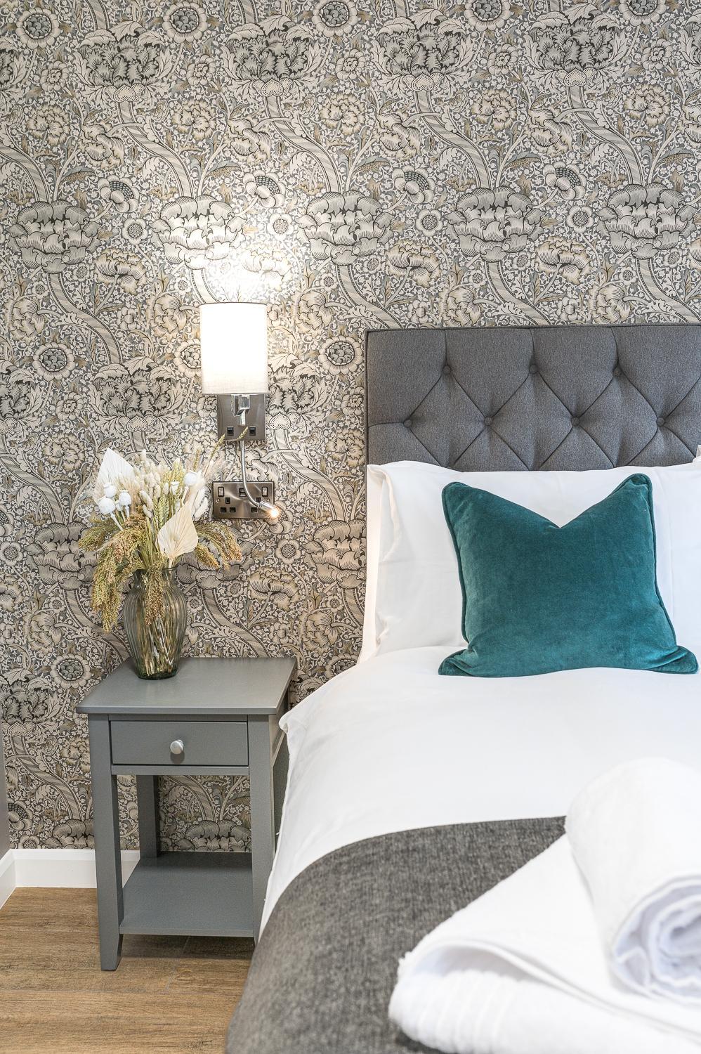 Superior King Room - Photo 8