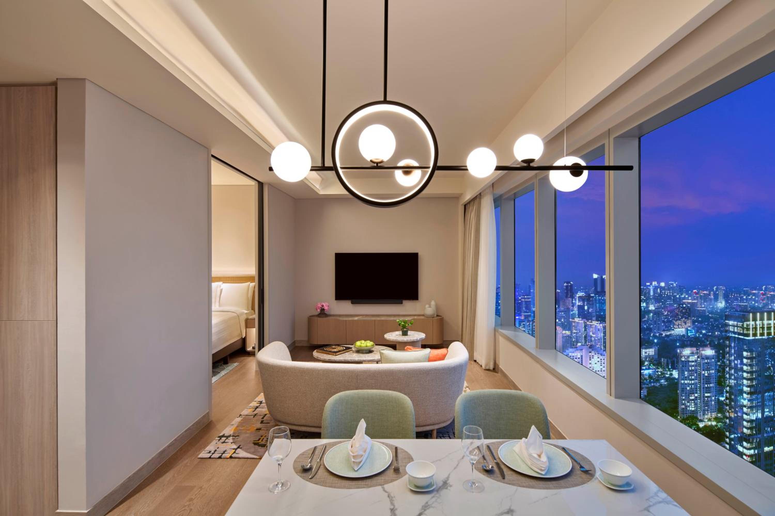 One-Bedroom Executive Suite - Photo 2
