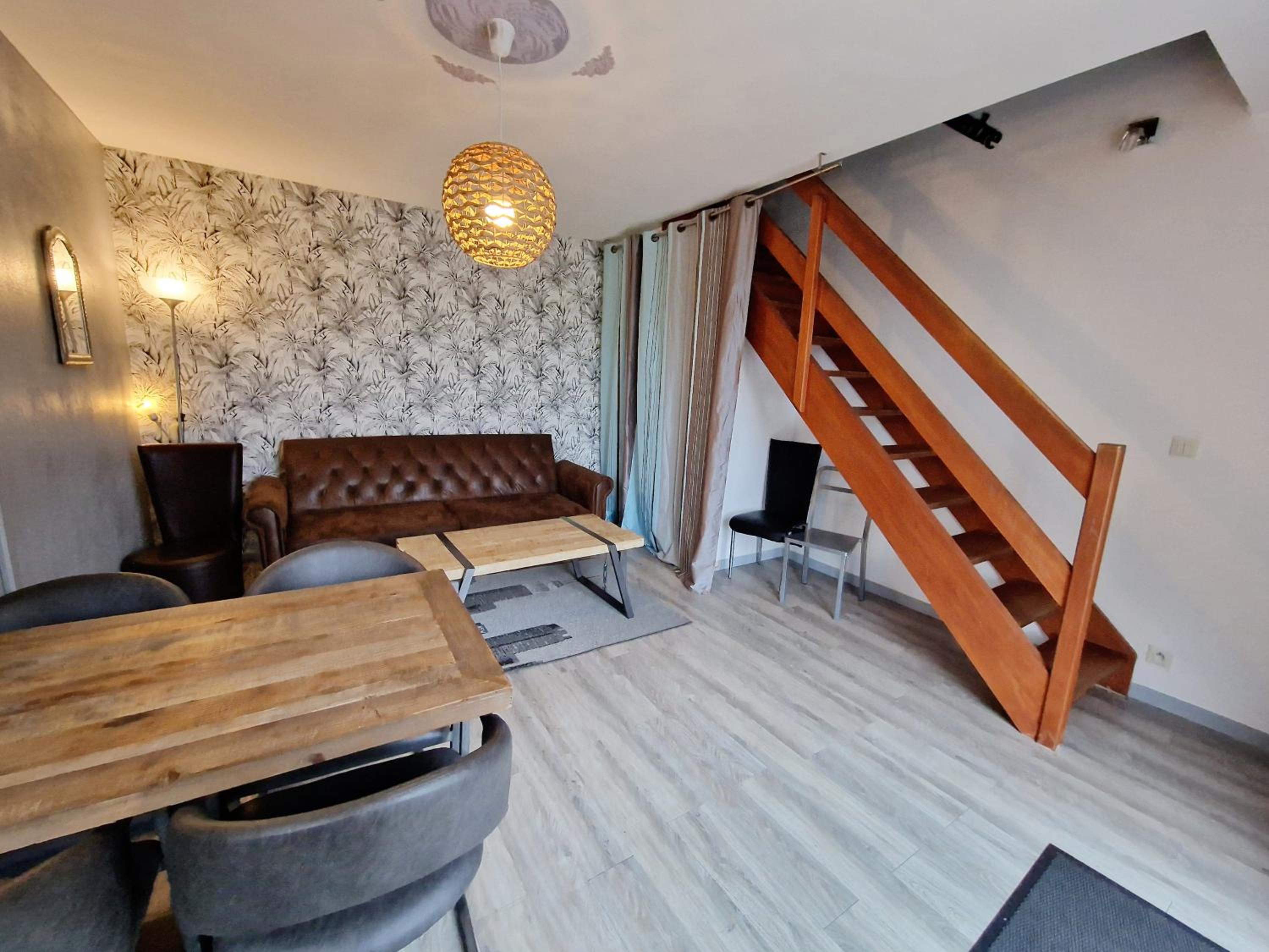 Duplex Apartment - Photo 8