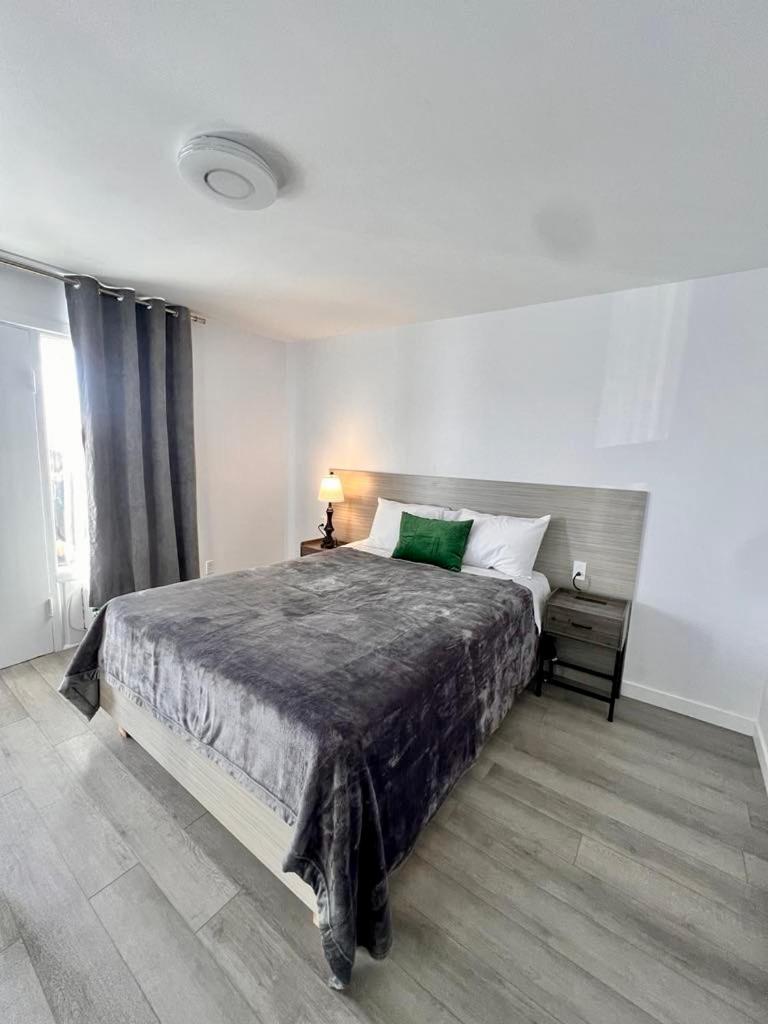 Queen Room photo 3