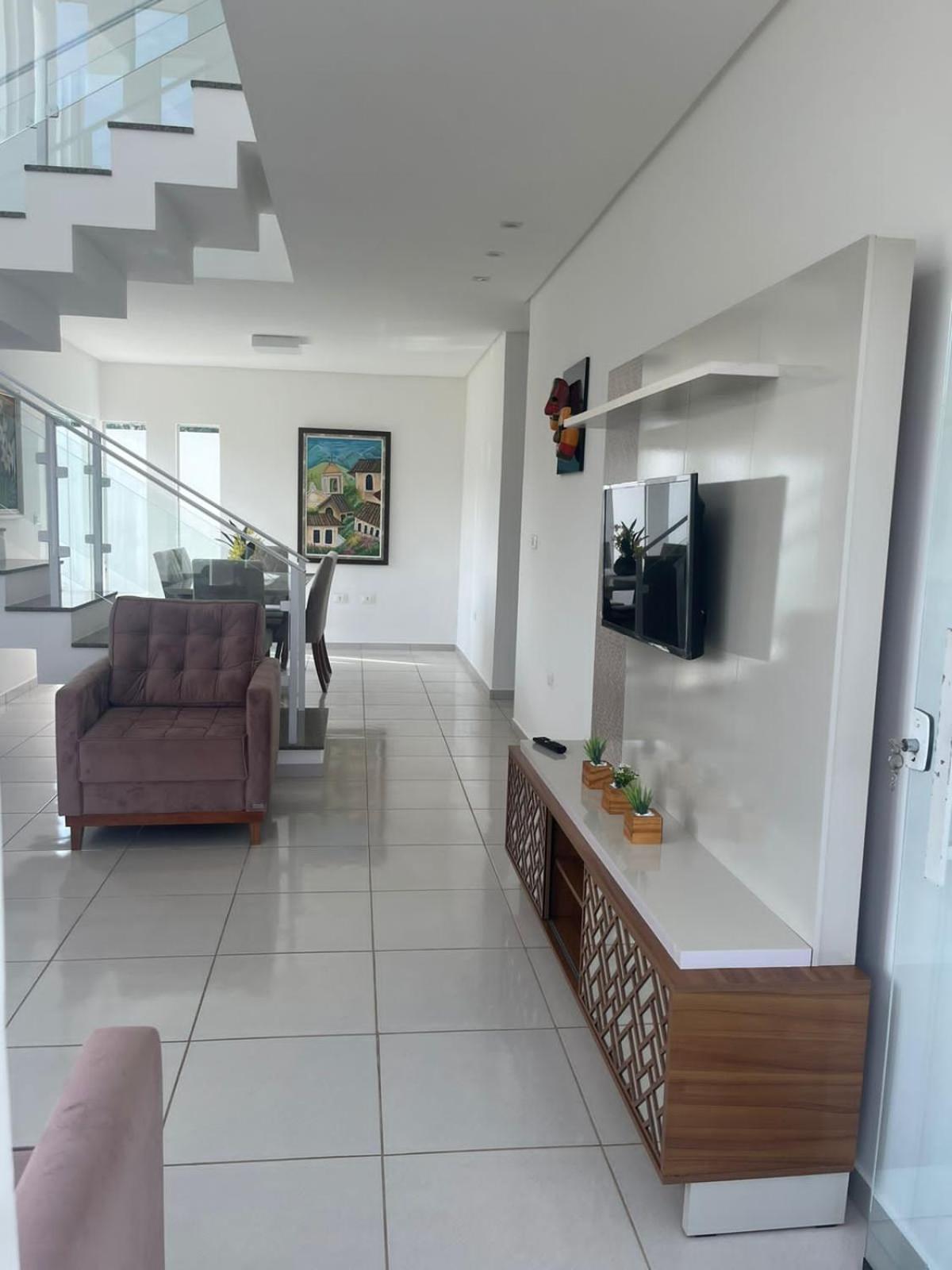 Three-Bedroom House photo 2