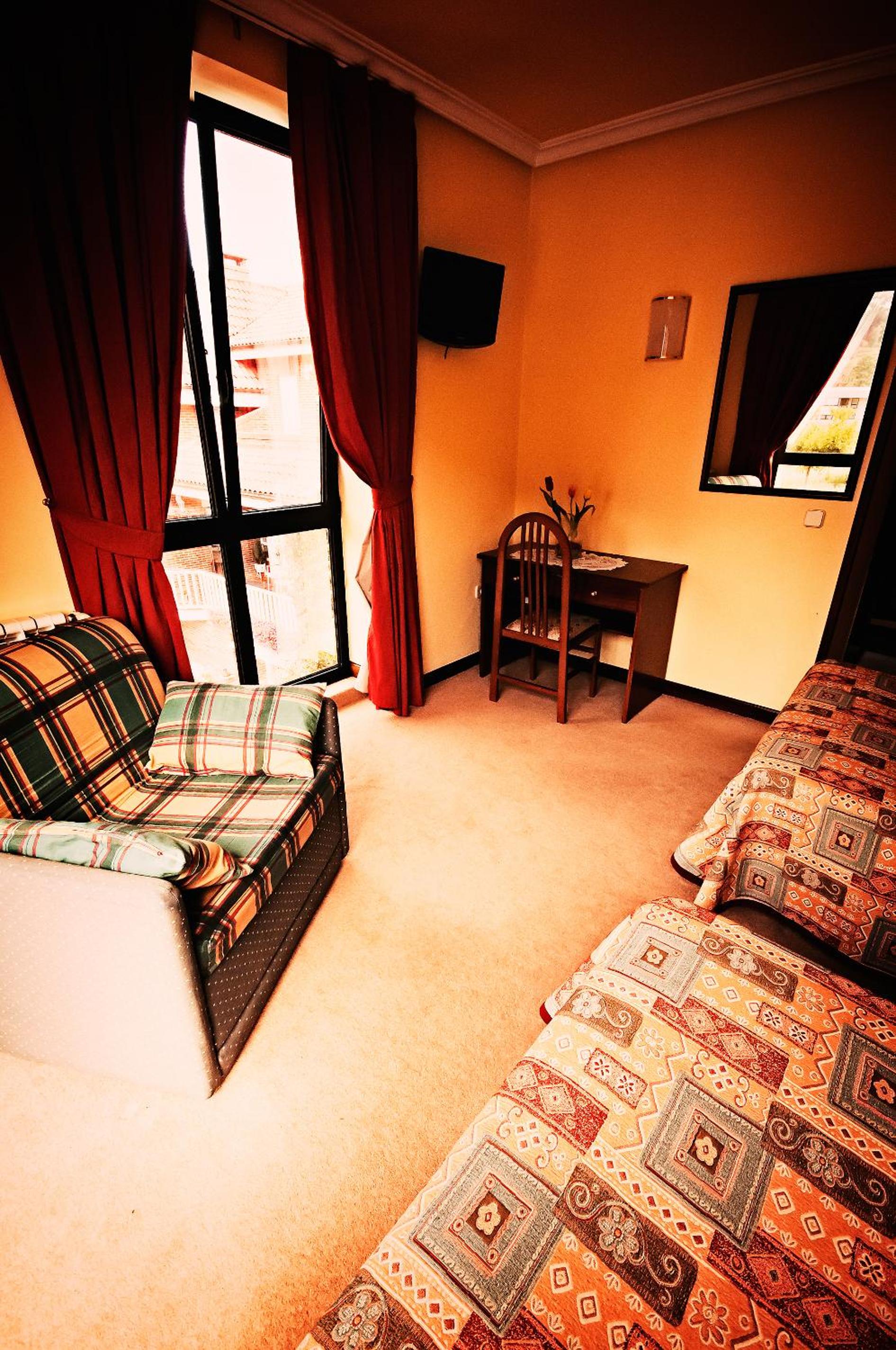 Double or Twin Room photo 2