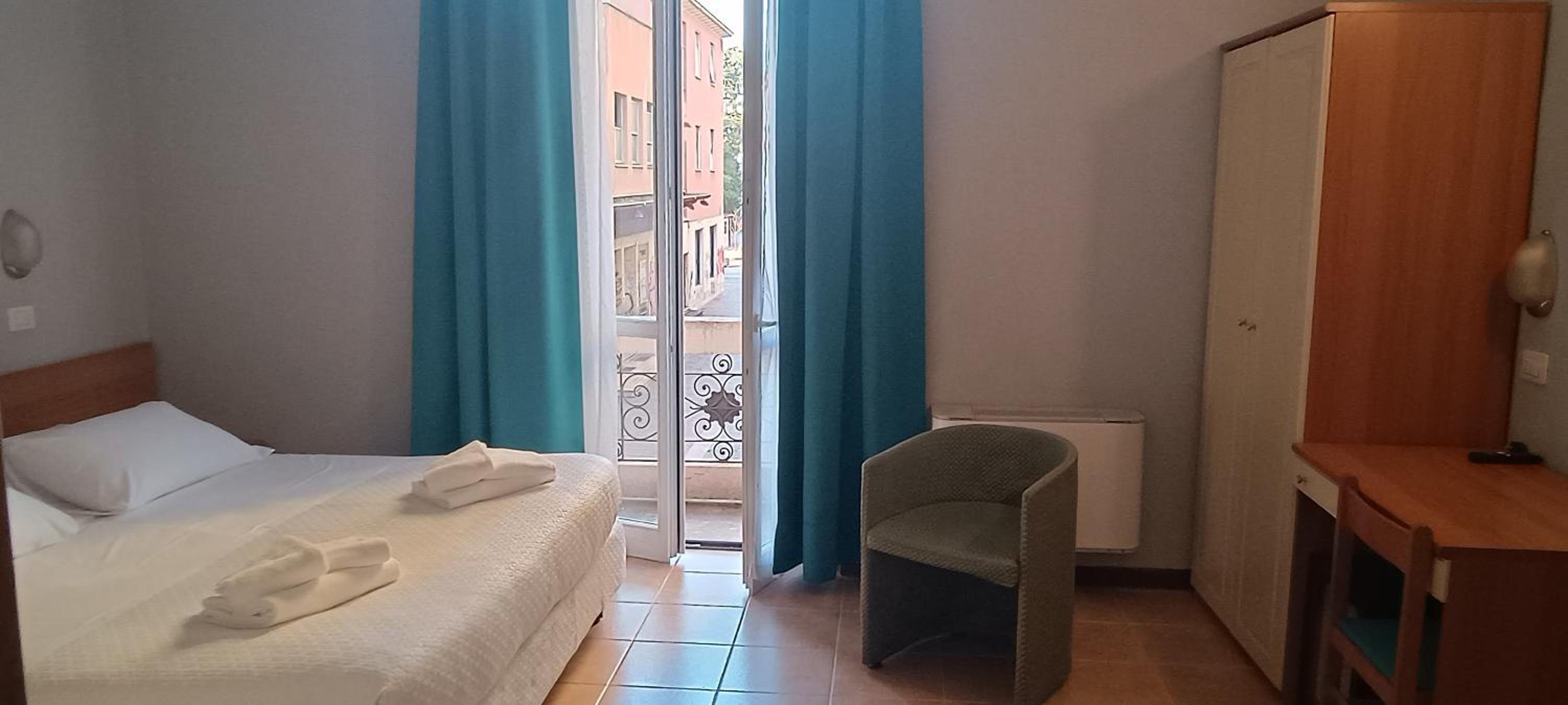 Triple Room with Balcony photo 3