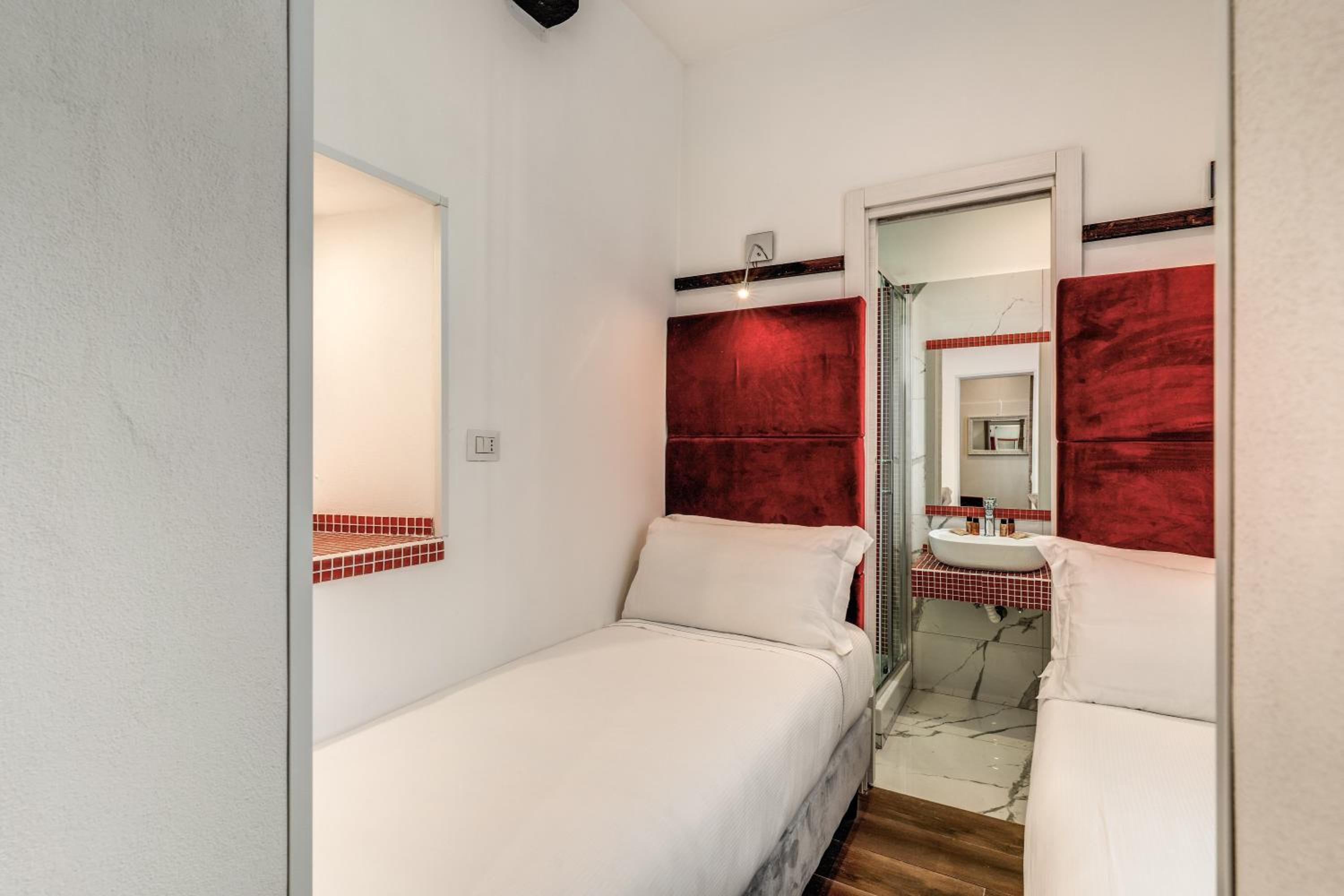 Executive Suite - Separate Building photo 3