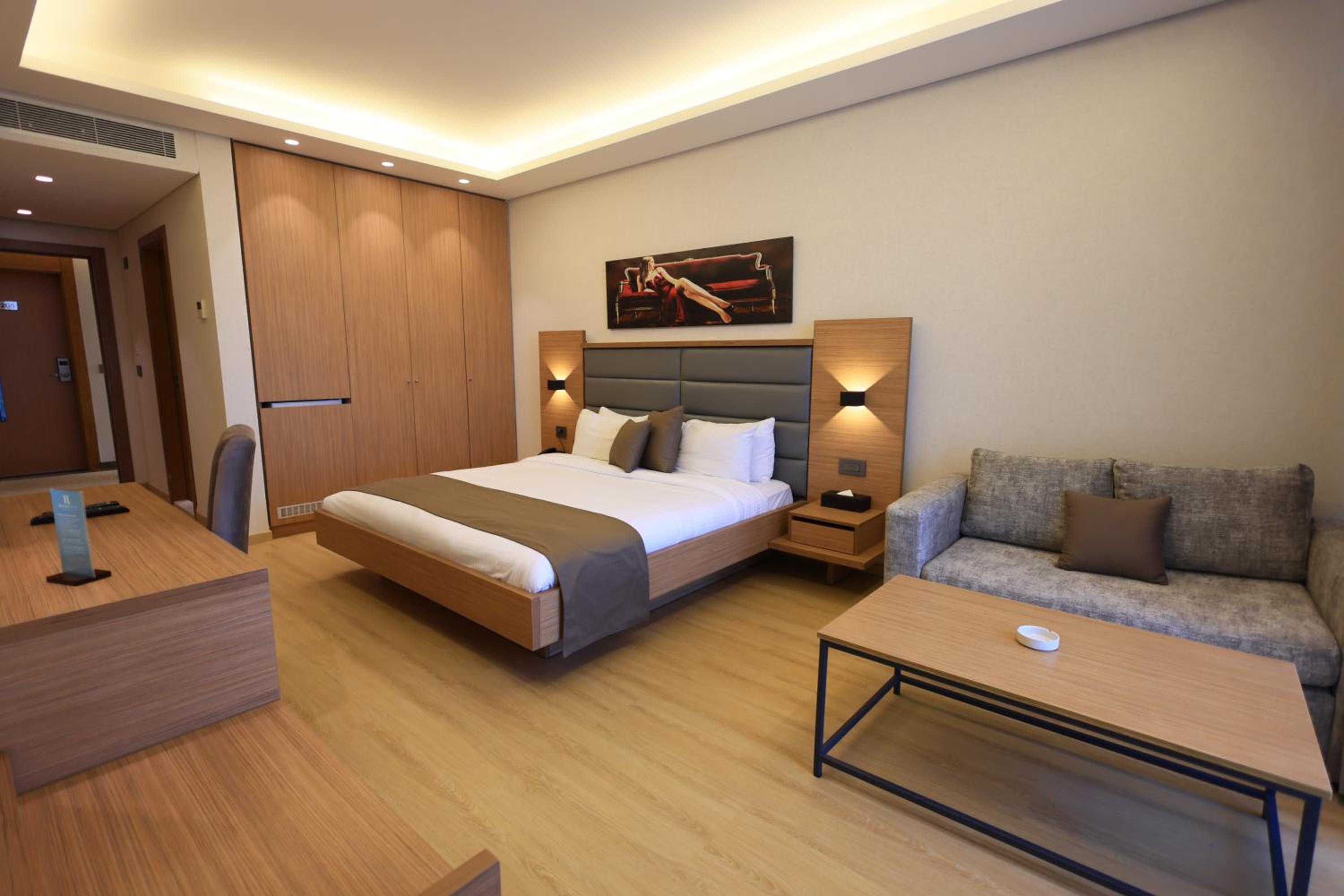Superior King Room