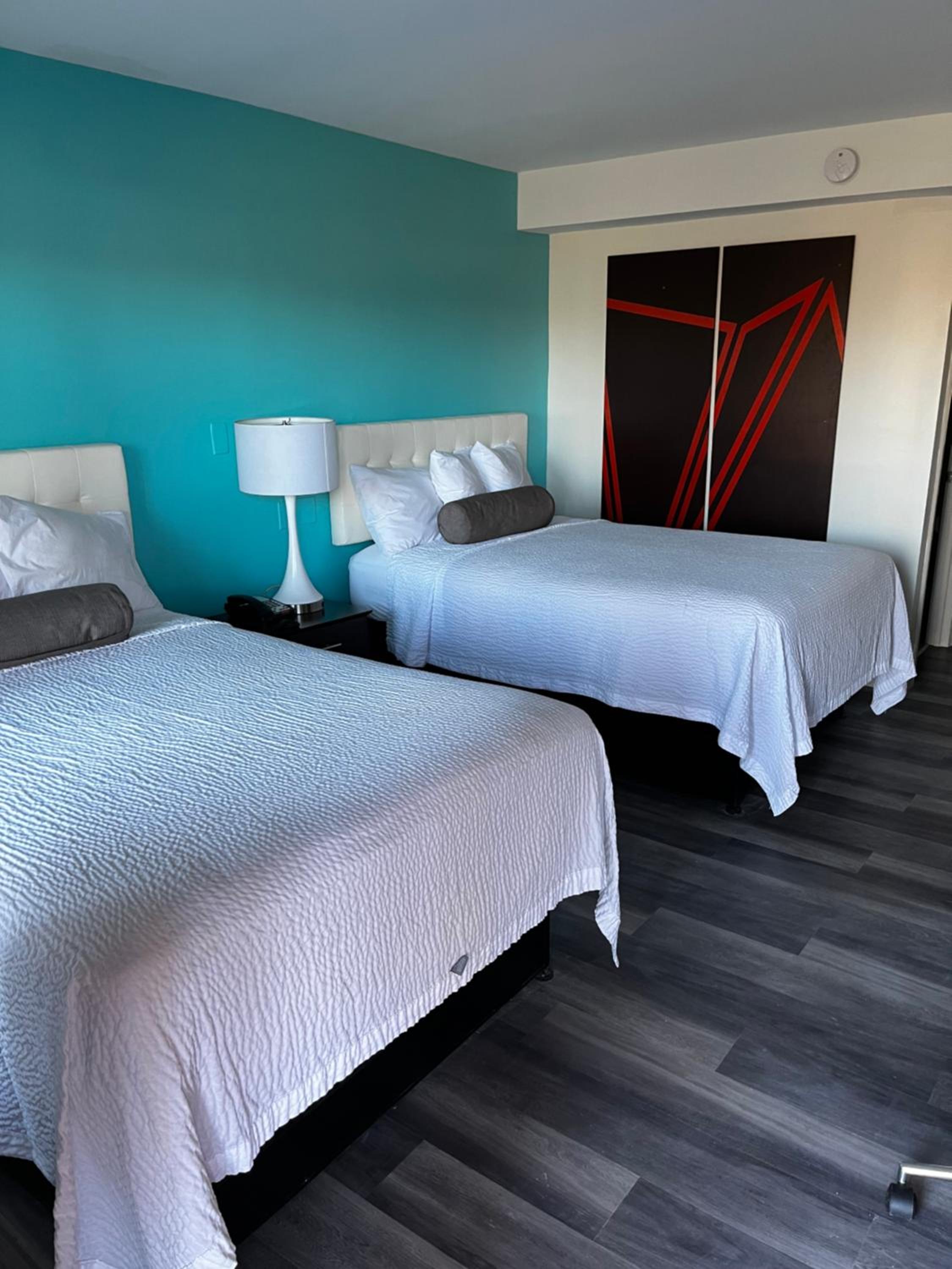 Double Room with Two Double Beds  - Non-Smoking - Photo 2