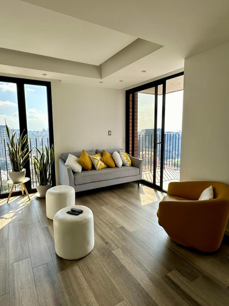 Three-Bedroom Apartment photo 1
