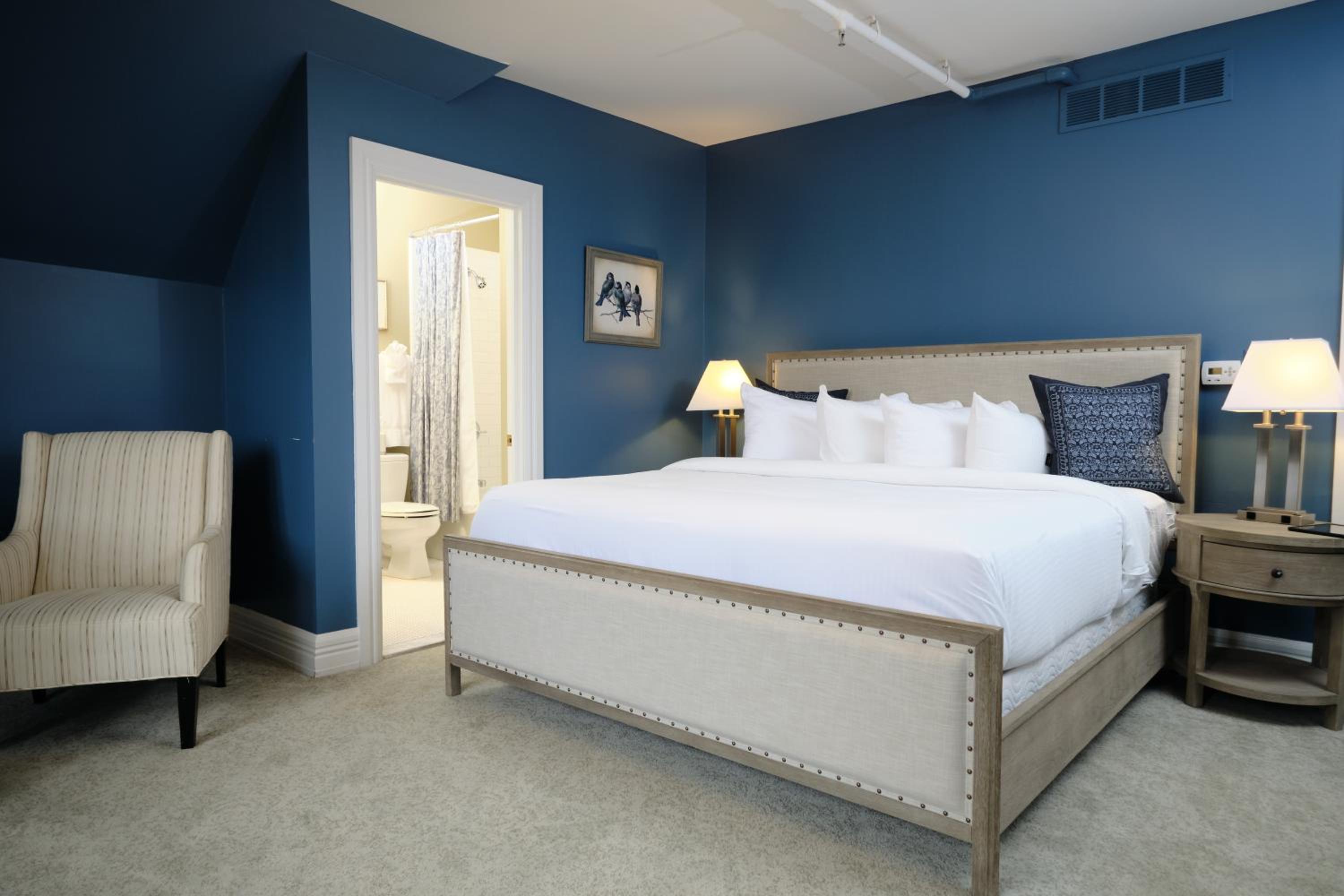 Roehm House Deluxe King