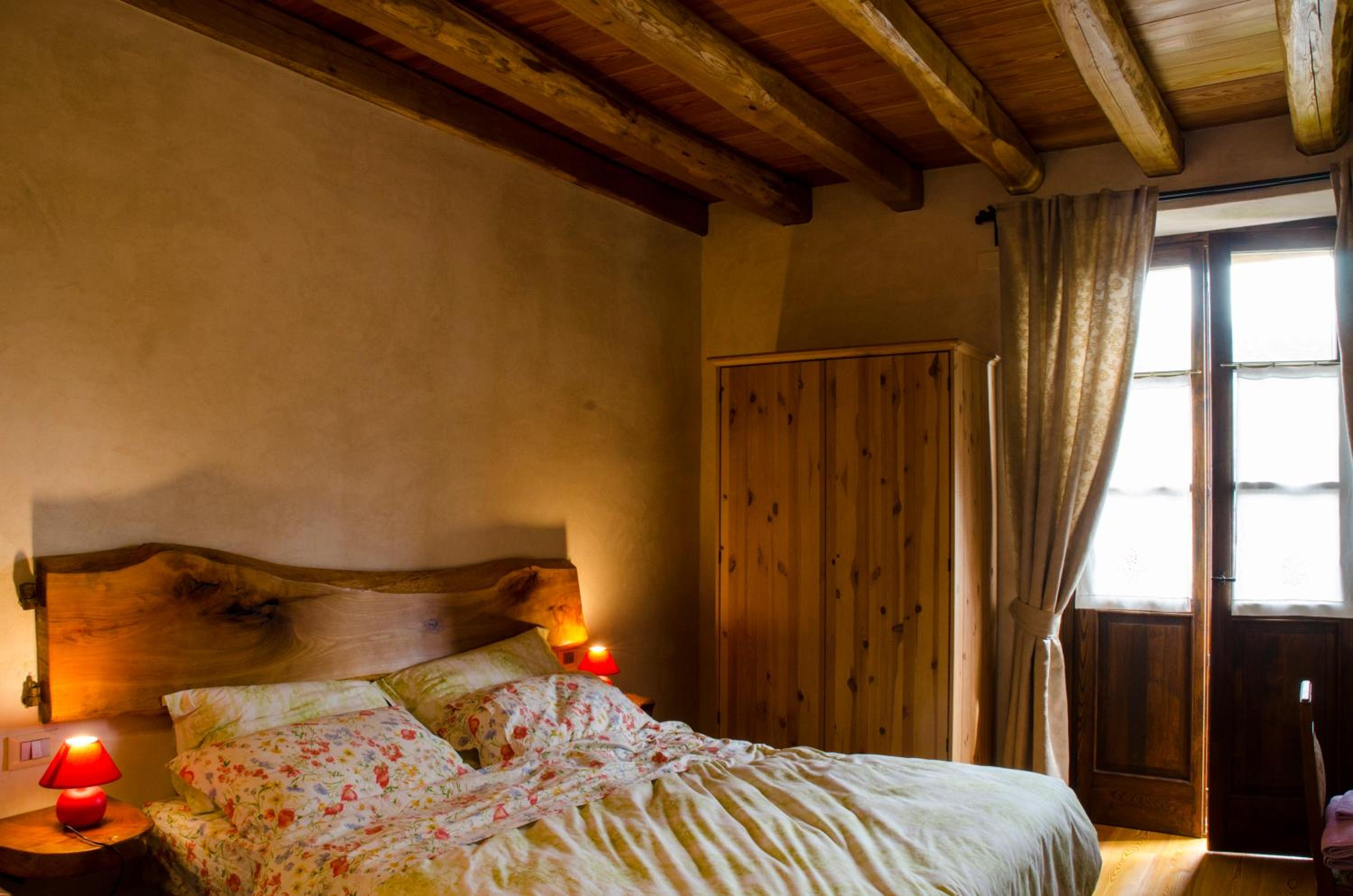 Double Room with Balcony - Photo 1