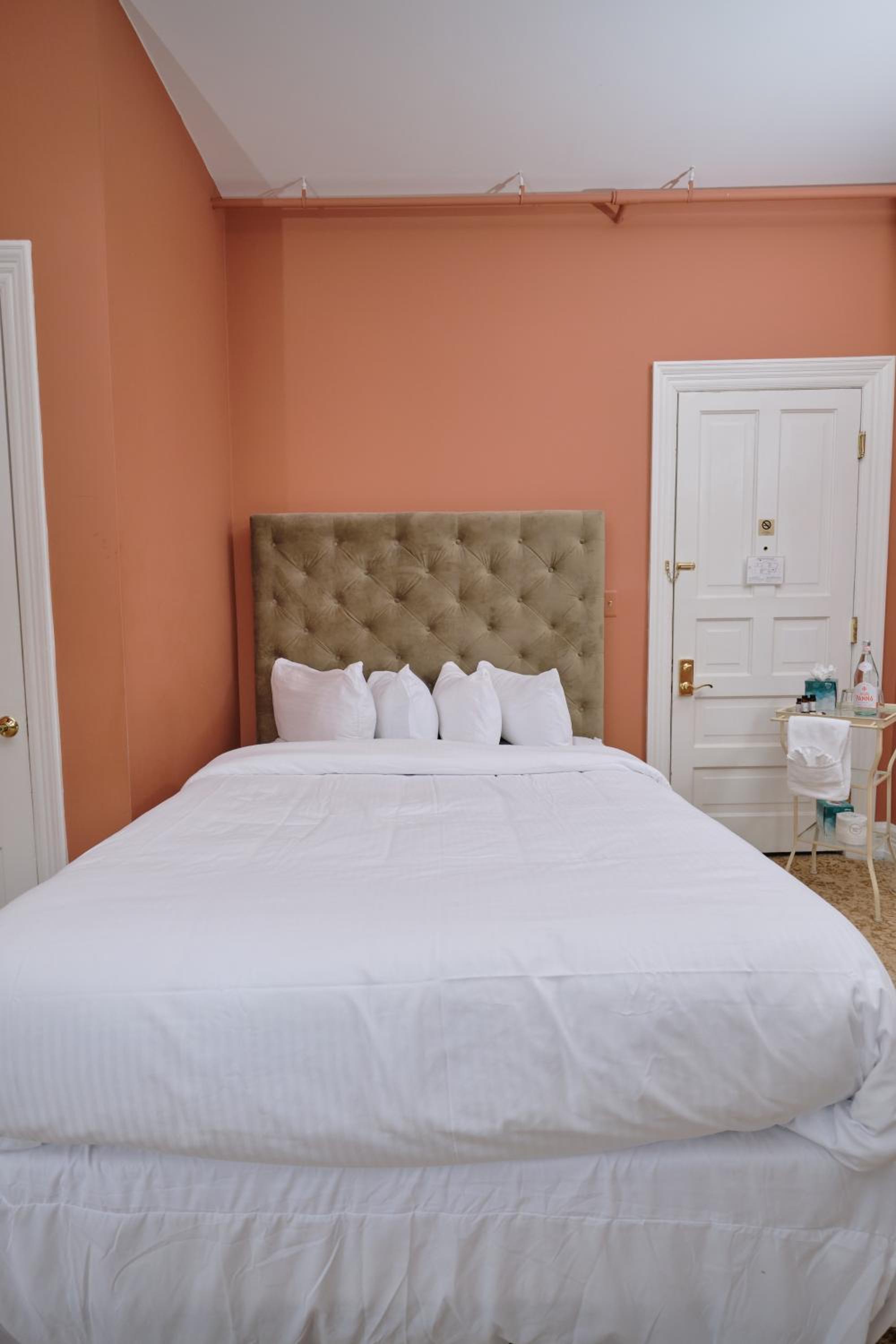 Two Queen Suite - Photo 7