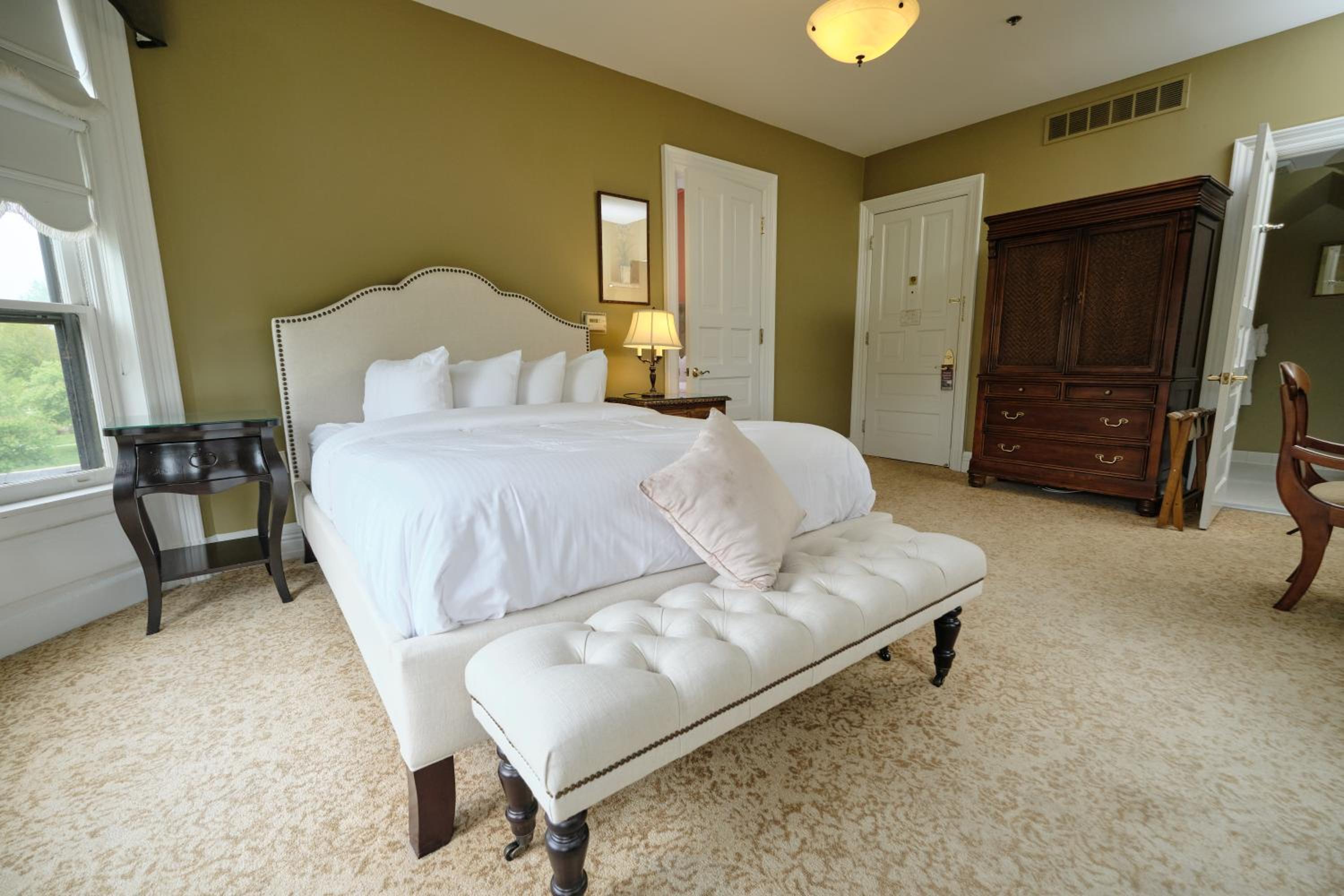 Two Queen Suite - Photo 13