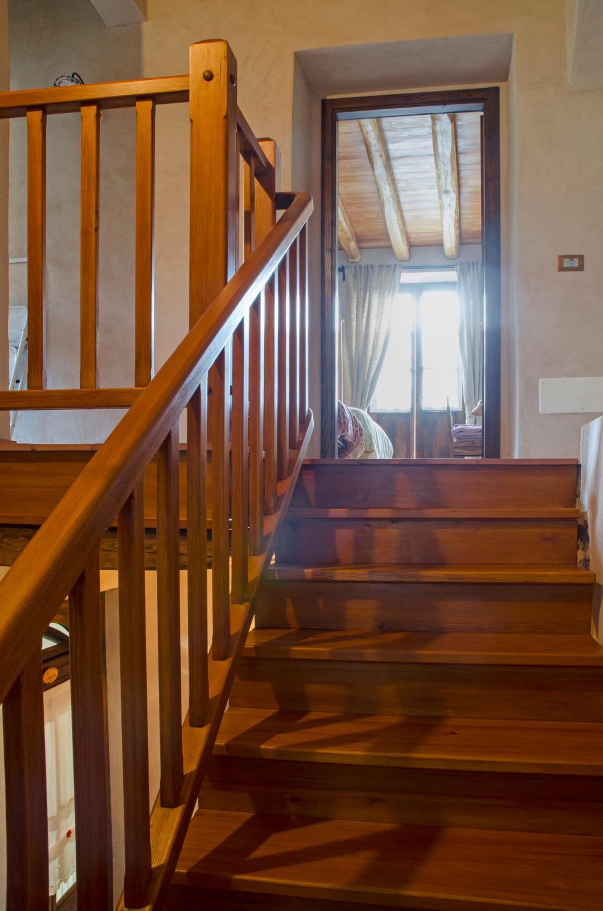 Double Room with Balcony - Photo 3