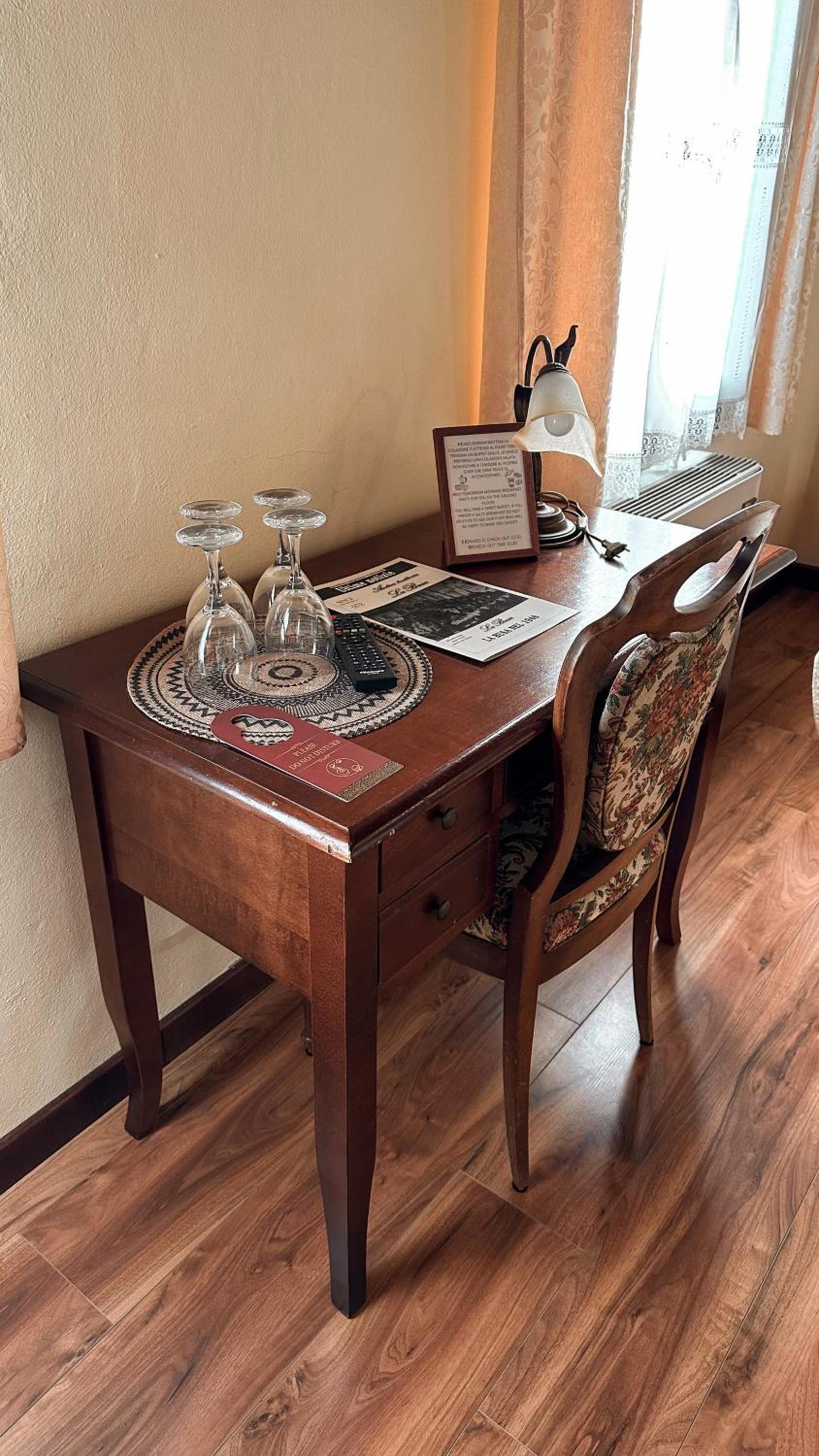 Standard Double Room - Photo 6