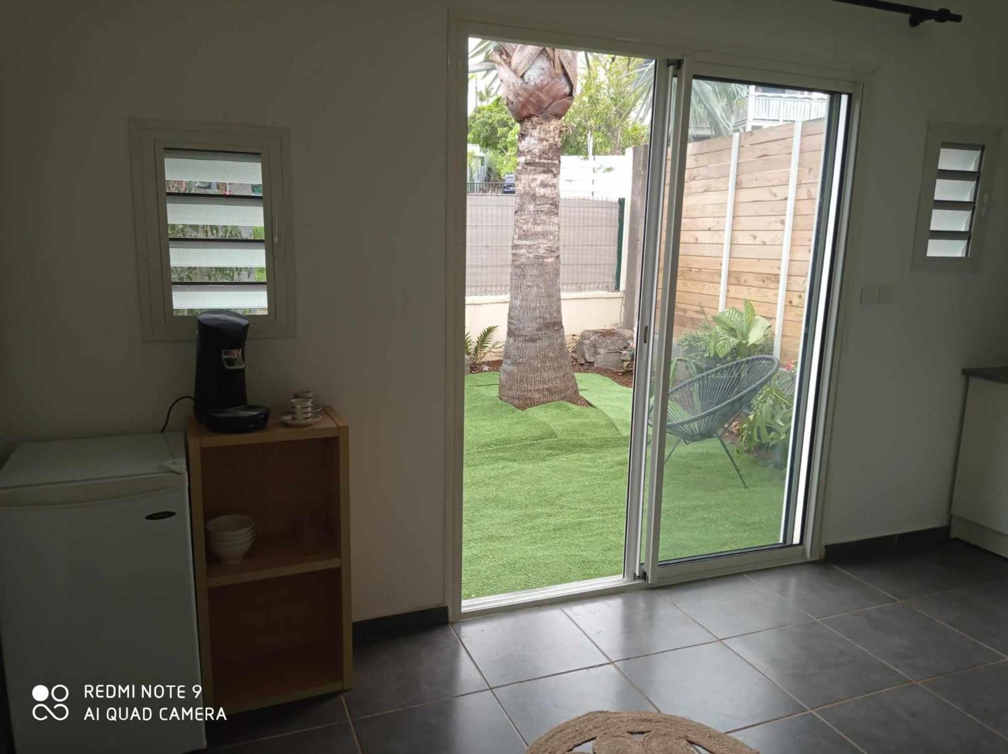 One-Bedroom House photo 1