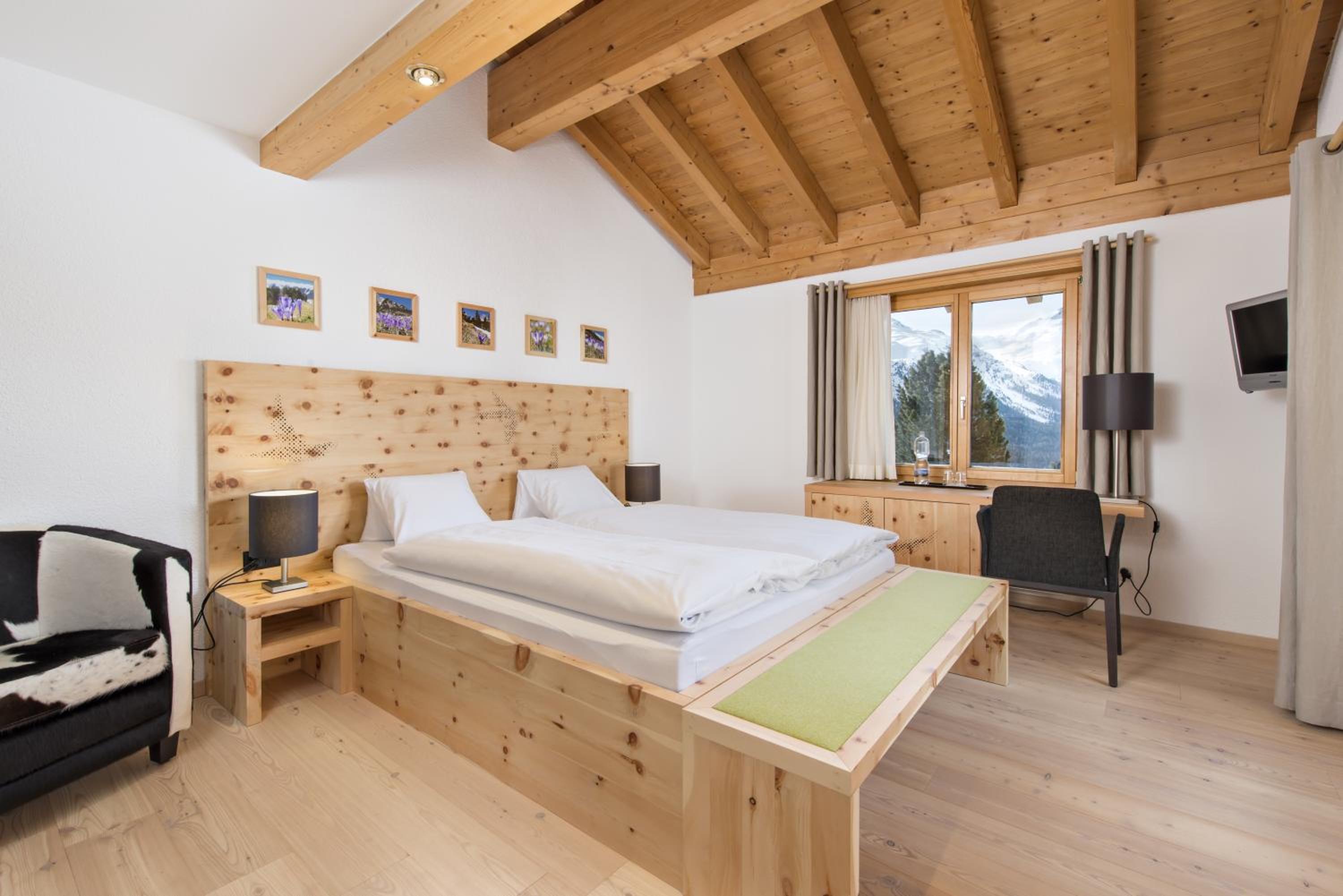 Double Room with Balcony - Photo 3