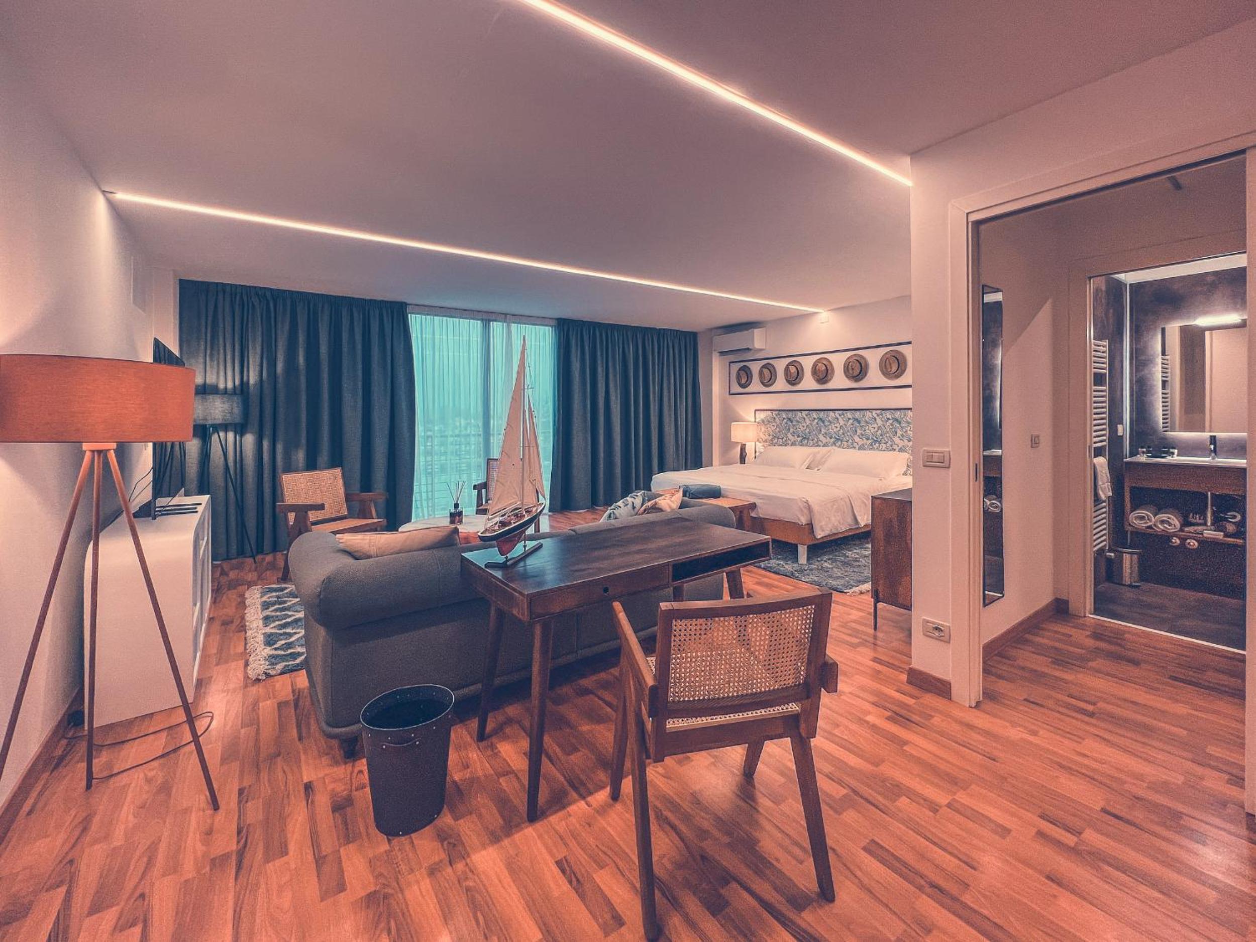 Suite With Terrace And Sea View