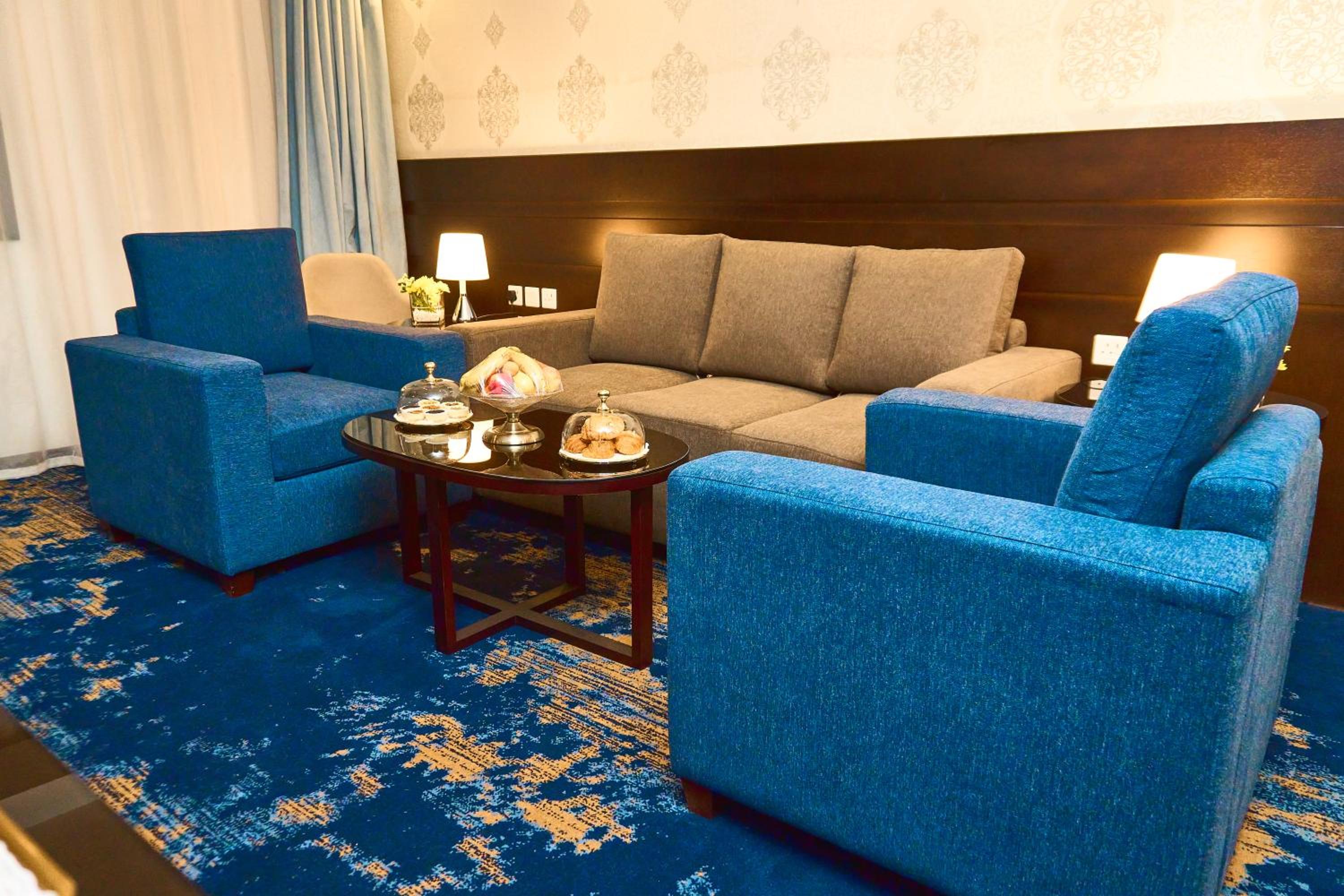 Deluxe Suite photo 3
