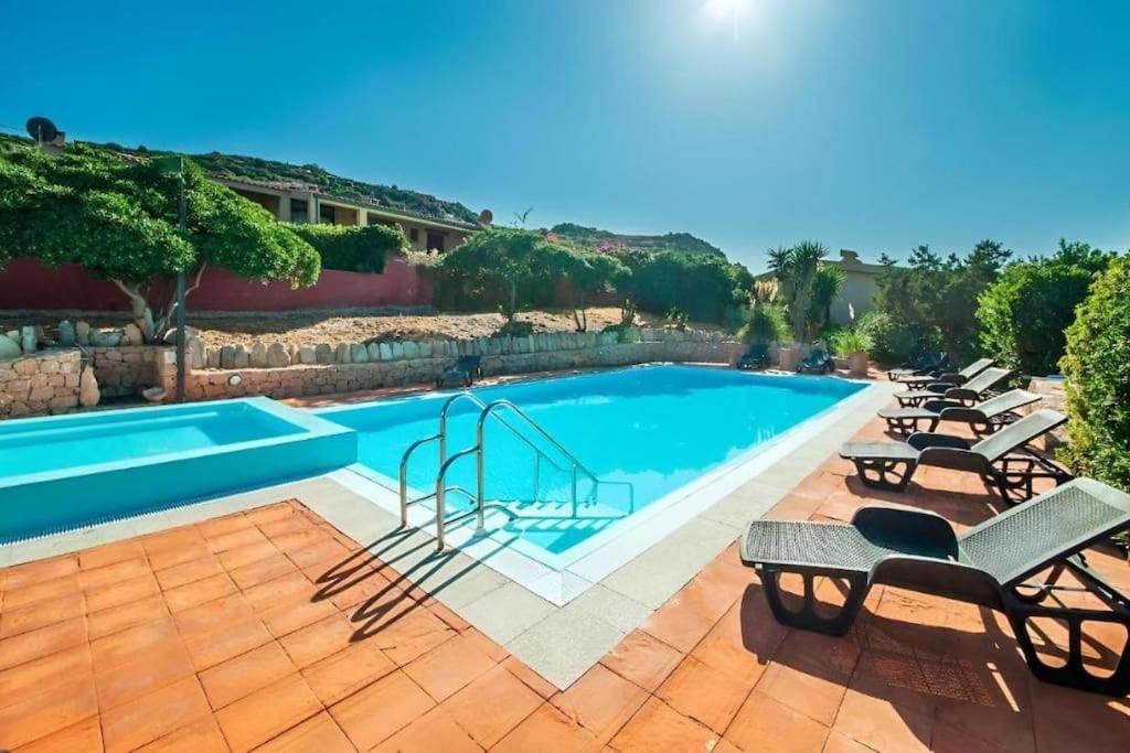 Villa photo 2