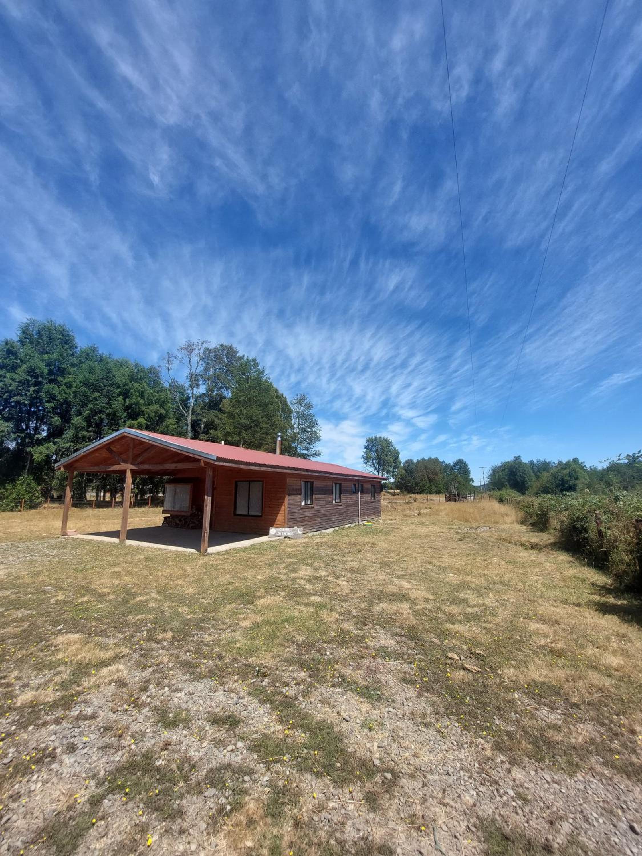 Three-Bedroom House photo 2