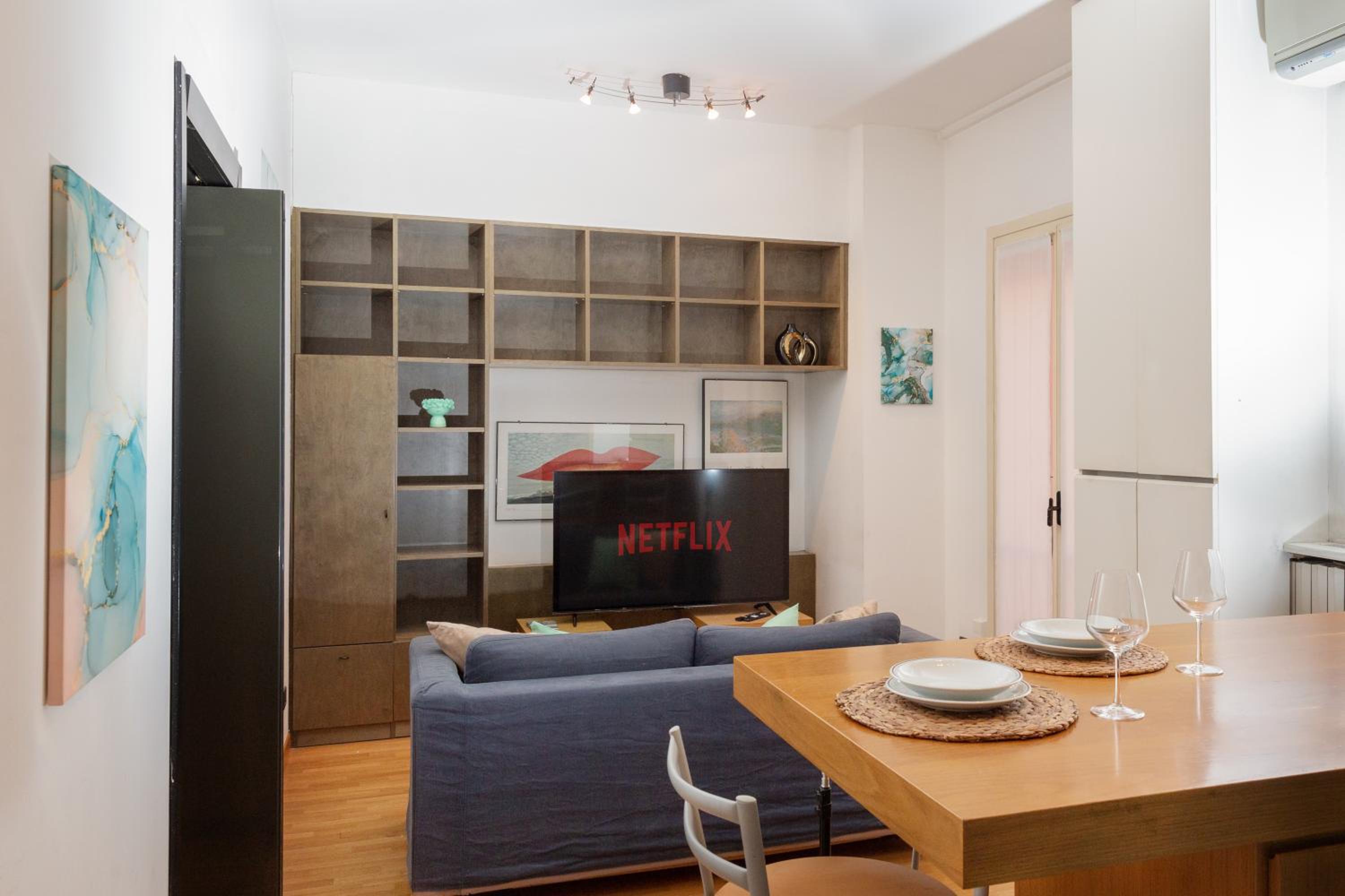 One-Bedroom Apartment