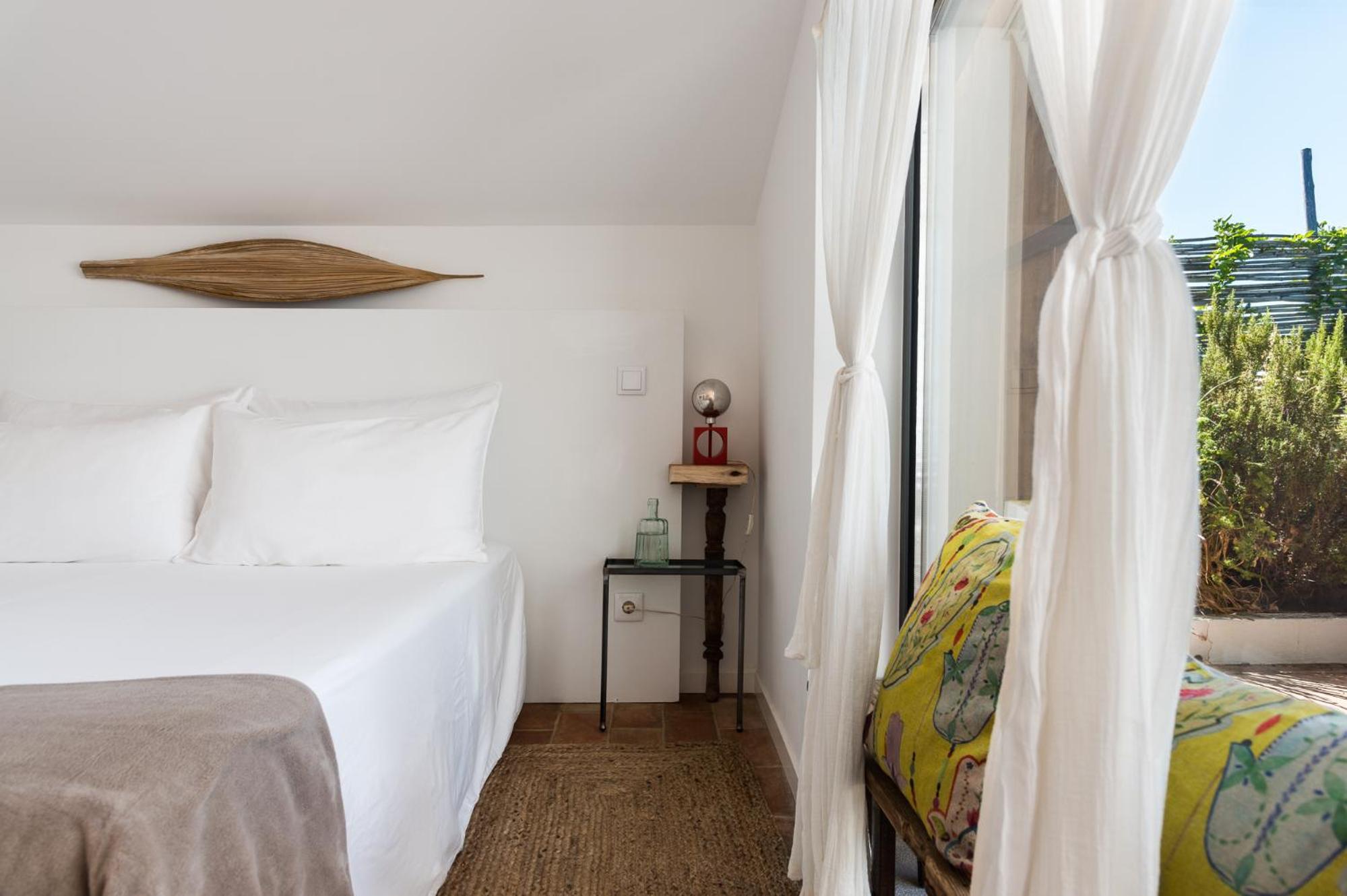 Double or Twin Room with Terrace photo 2